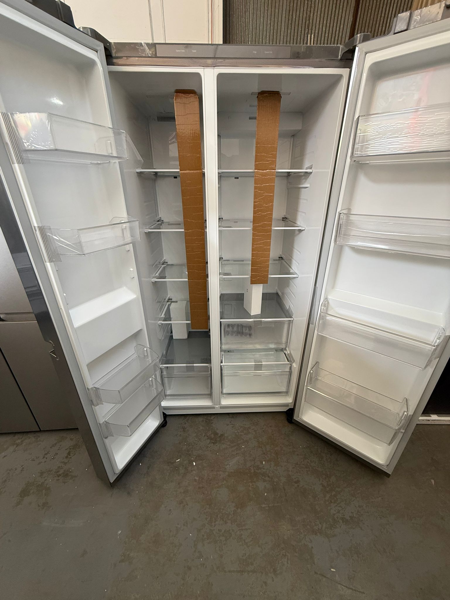Factory Second LG 664 L Side by Side Door Fridge Freezer | ADELAIDE