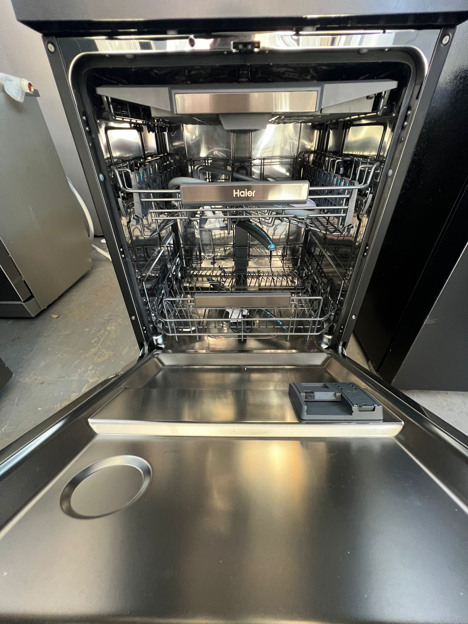 Factory Second Haier 60 cm Freestanding Dishwasher HDW15F3B1 | ADELAIDE