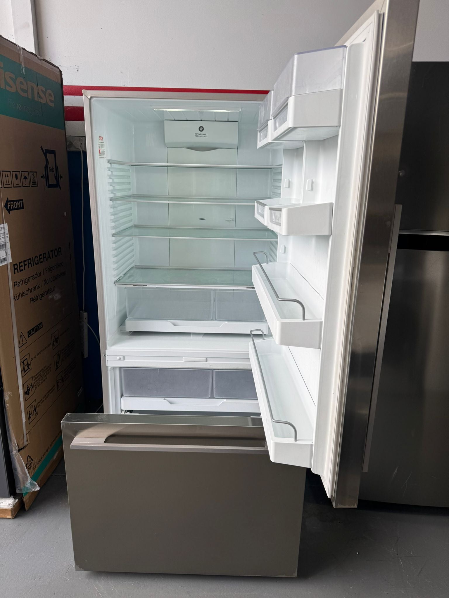 Fisher & Paykel 519L Bottom Mount Fridge Freezer – Refurbished | PERTH