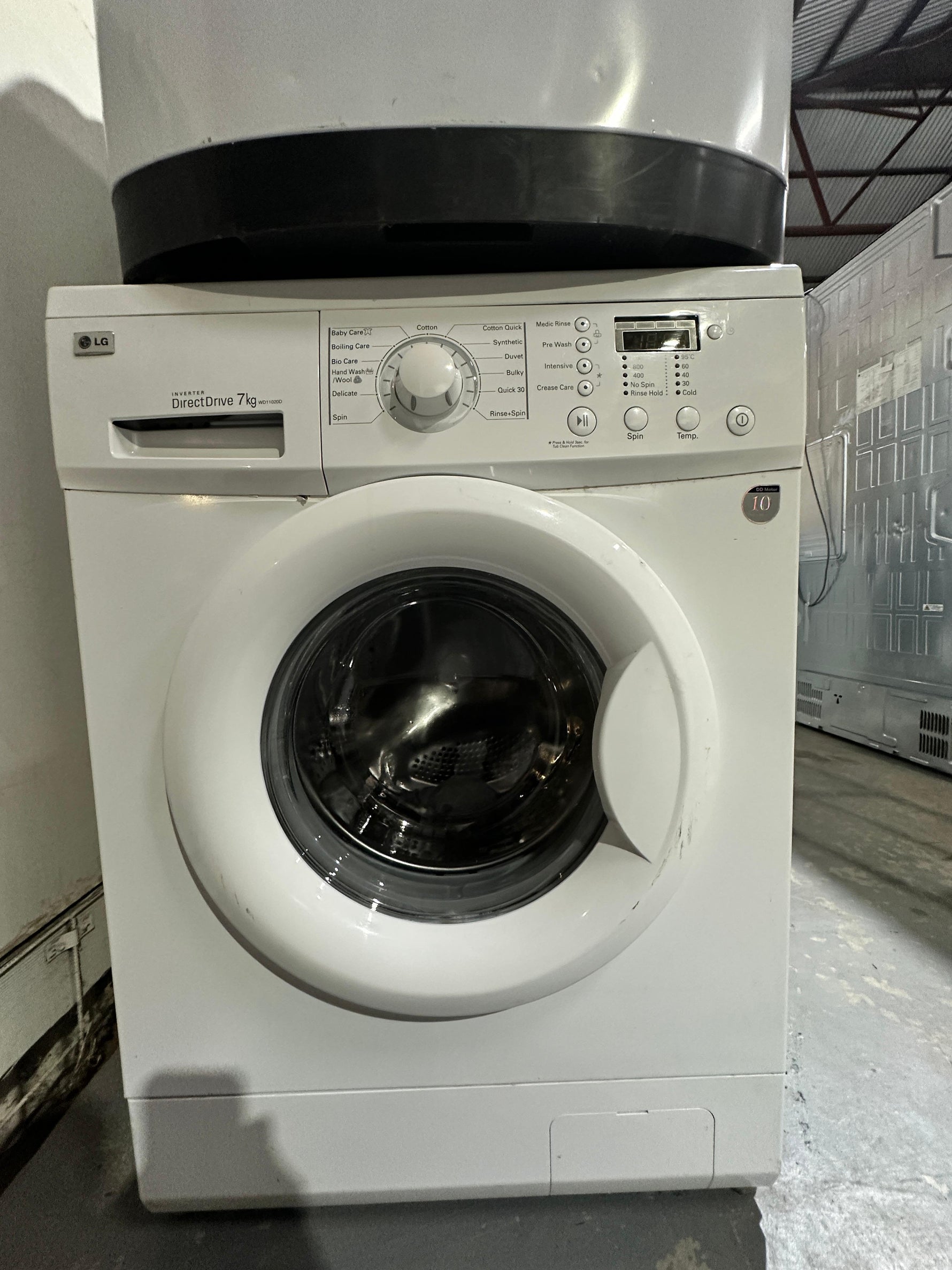 LG 7kg Front Load Washer – Refurbished