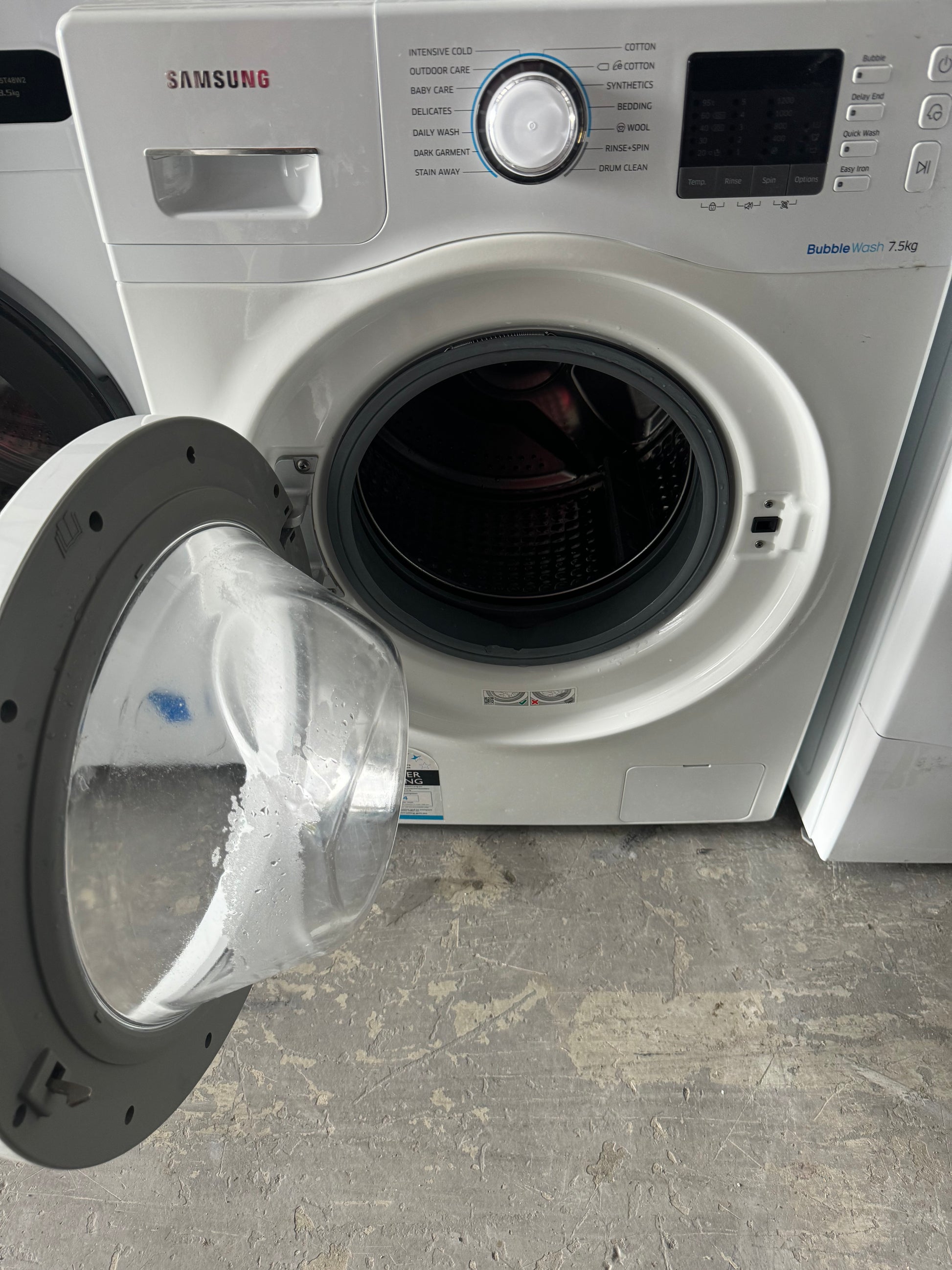 Refurbished Samsung 7.5 Kgs Washing Machine | Lucky white goods