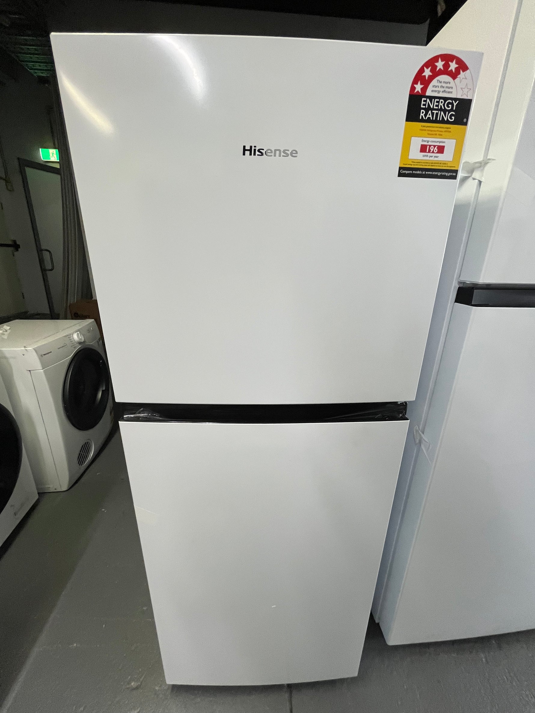 Factory second Hisense 205 ltr top mount fridge freezer Model no -Hrtf206