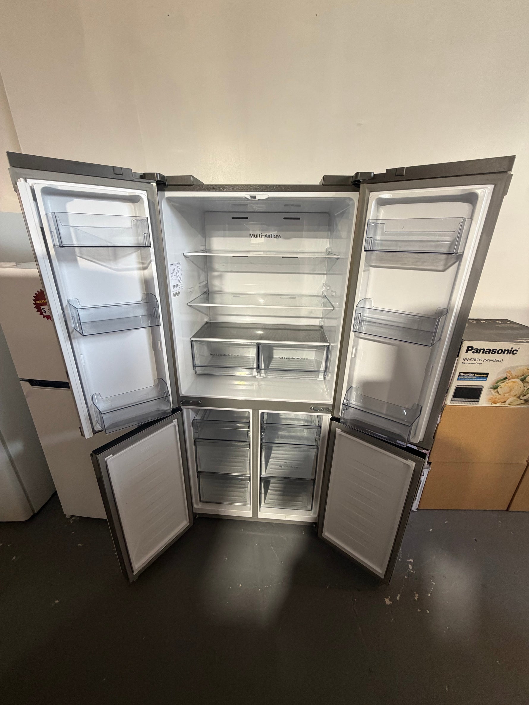 Refurbished Hisense 483 ltr Glass door fridge freezer | ALEXANDRIA