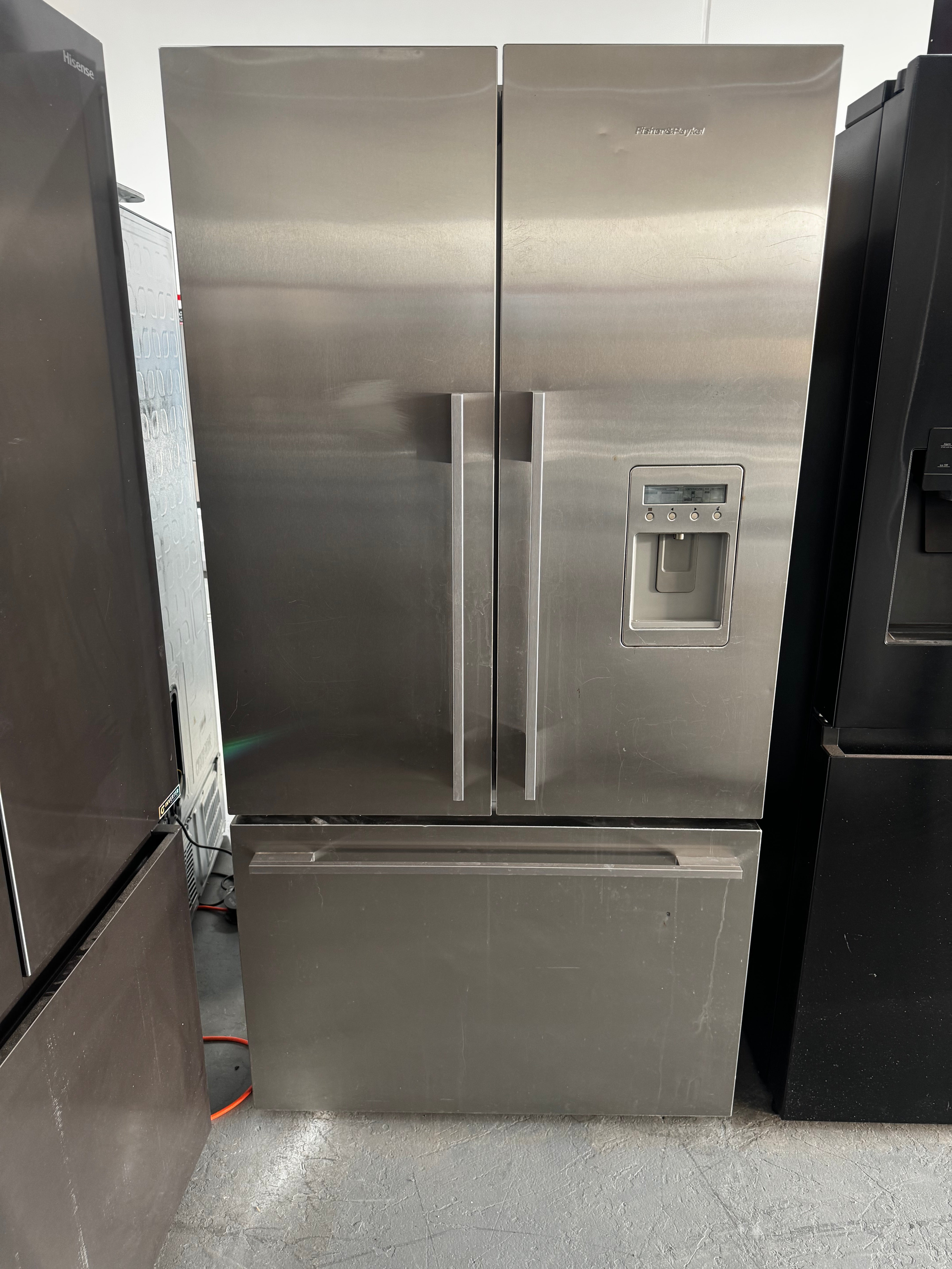 Refurbished fisher and Paykel 610 litres fridge freezer | PERTH