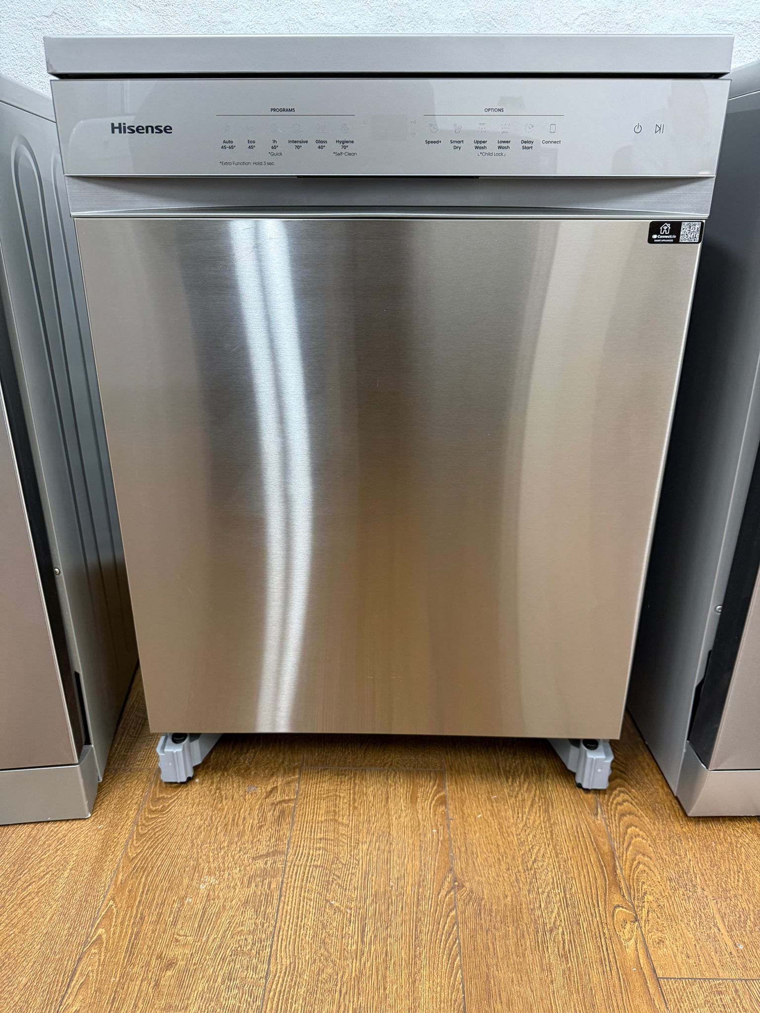 Hisense HSAA16FS Dishwasher | Refurbished | Energy Efficient | Reservoir