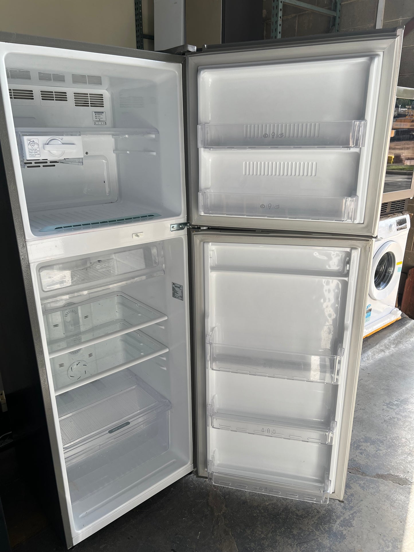 Refurbished LG 346L Fridge Freezer | ADELAIDE