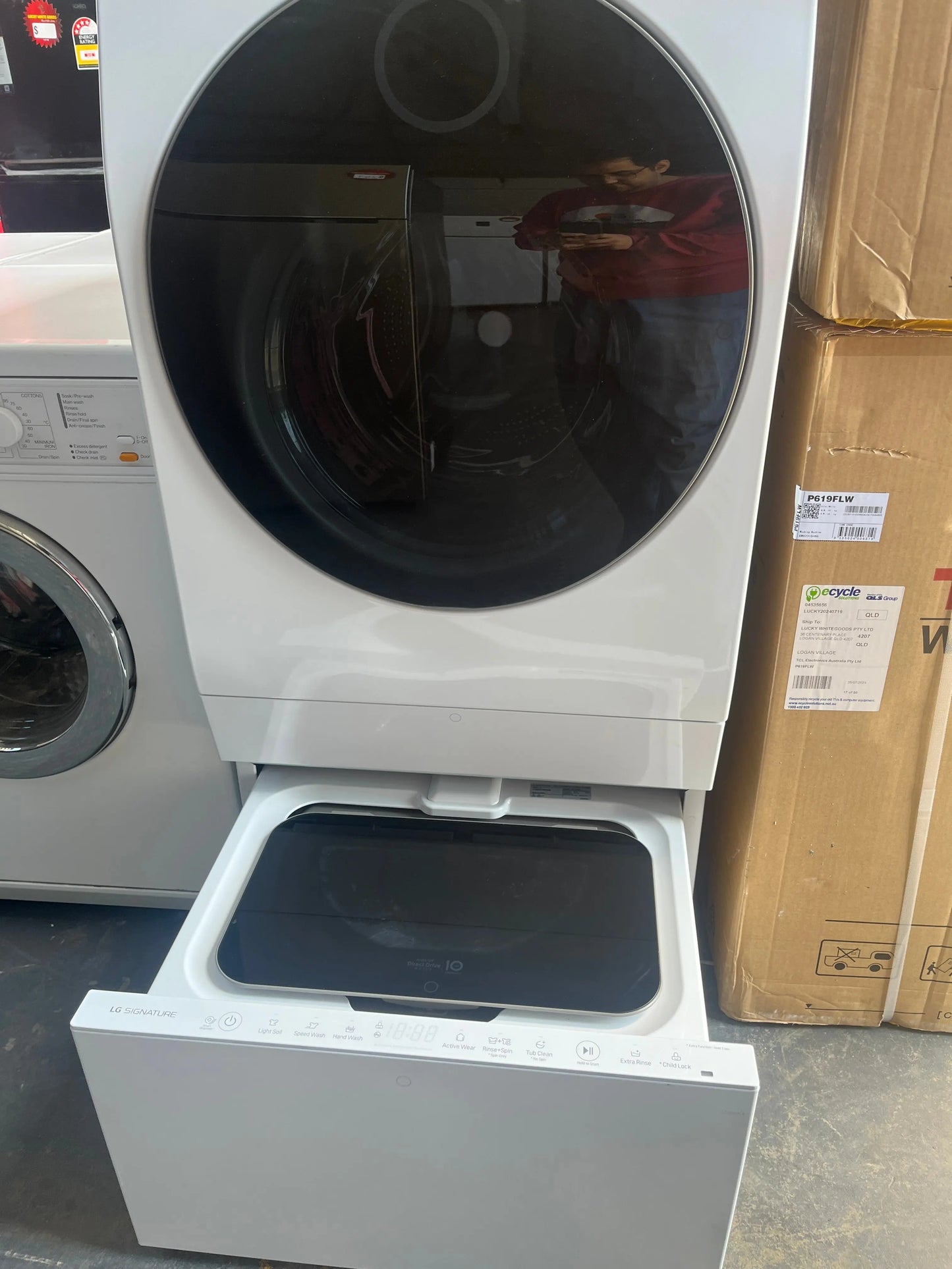 Refurbished LG SIGNATURE TWINWash® 10kg/6kg Washer Dryer Combo - Model WD1610NSW | ADELAIDE