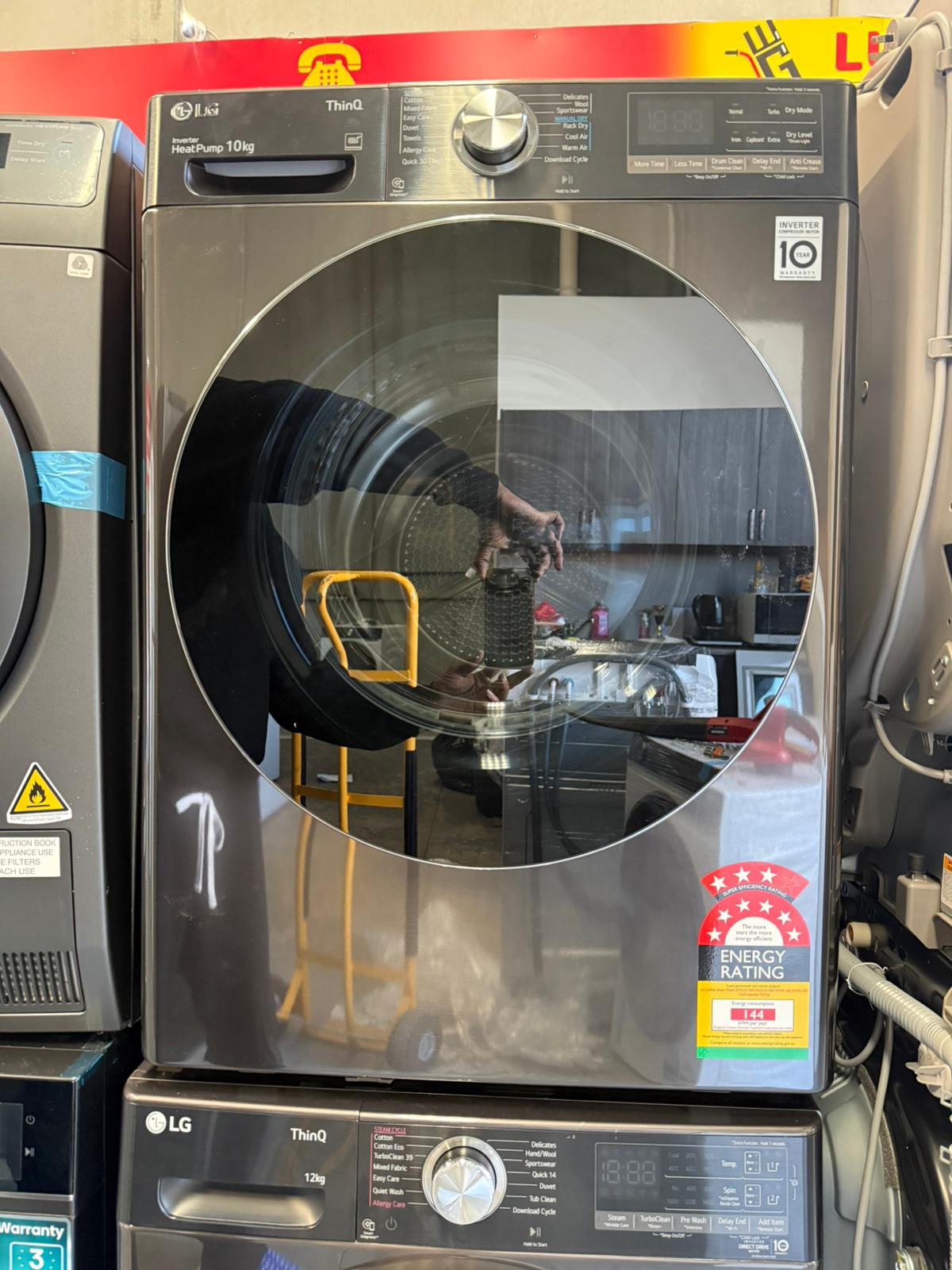 LG 10kg Heat Pump Clothes Dryer – DVH Series – Like New | MELBOURNE