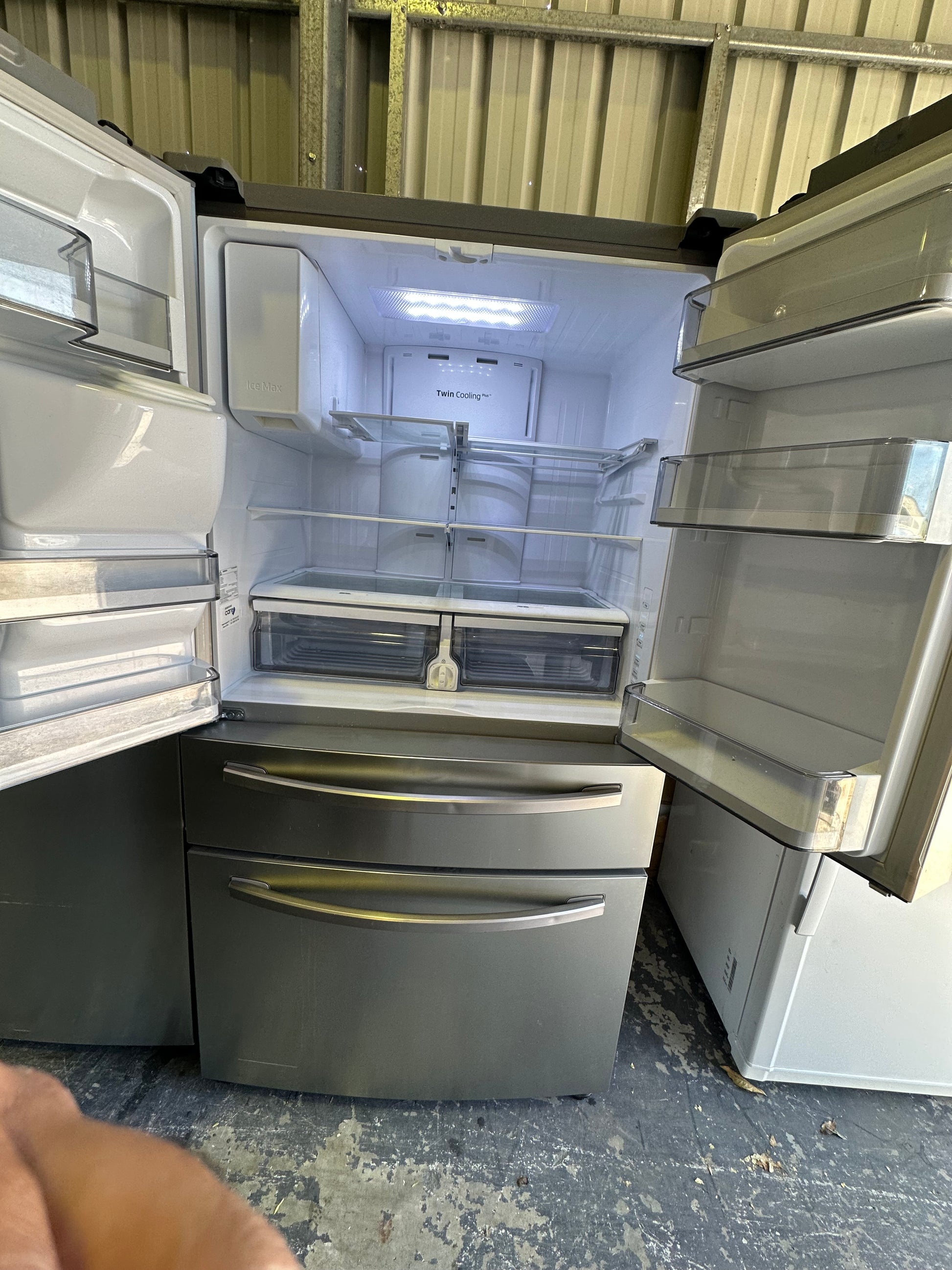 Refurbished Samsung 678 l fridge | BRISBANE