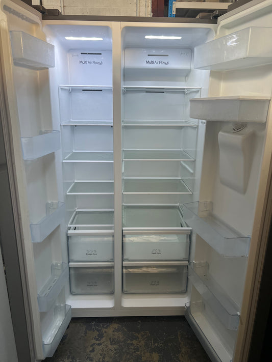 HISENSE 624 litres fridge freezer | ADELAIDE