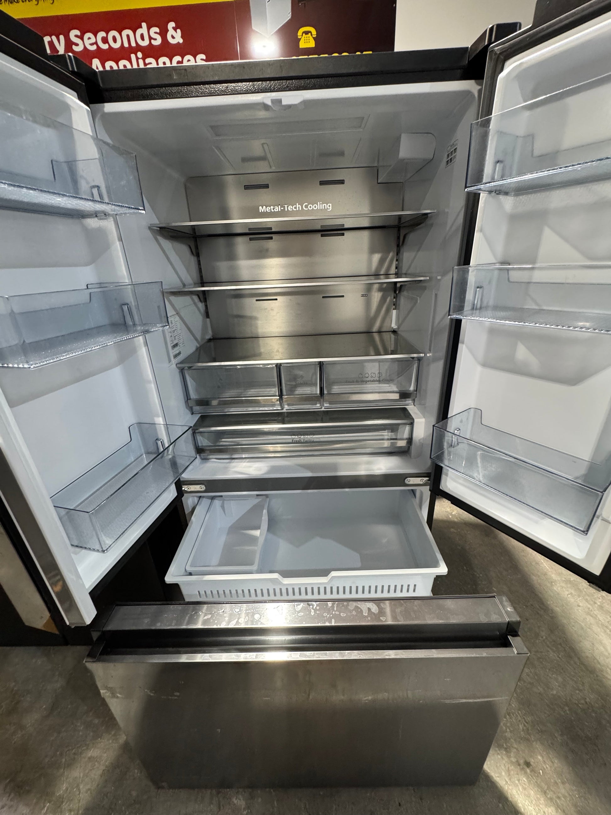 Refurbished Hisense 634 litres fridge freezer | PERTH