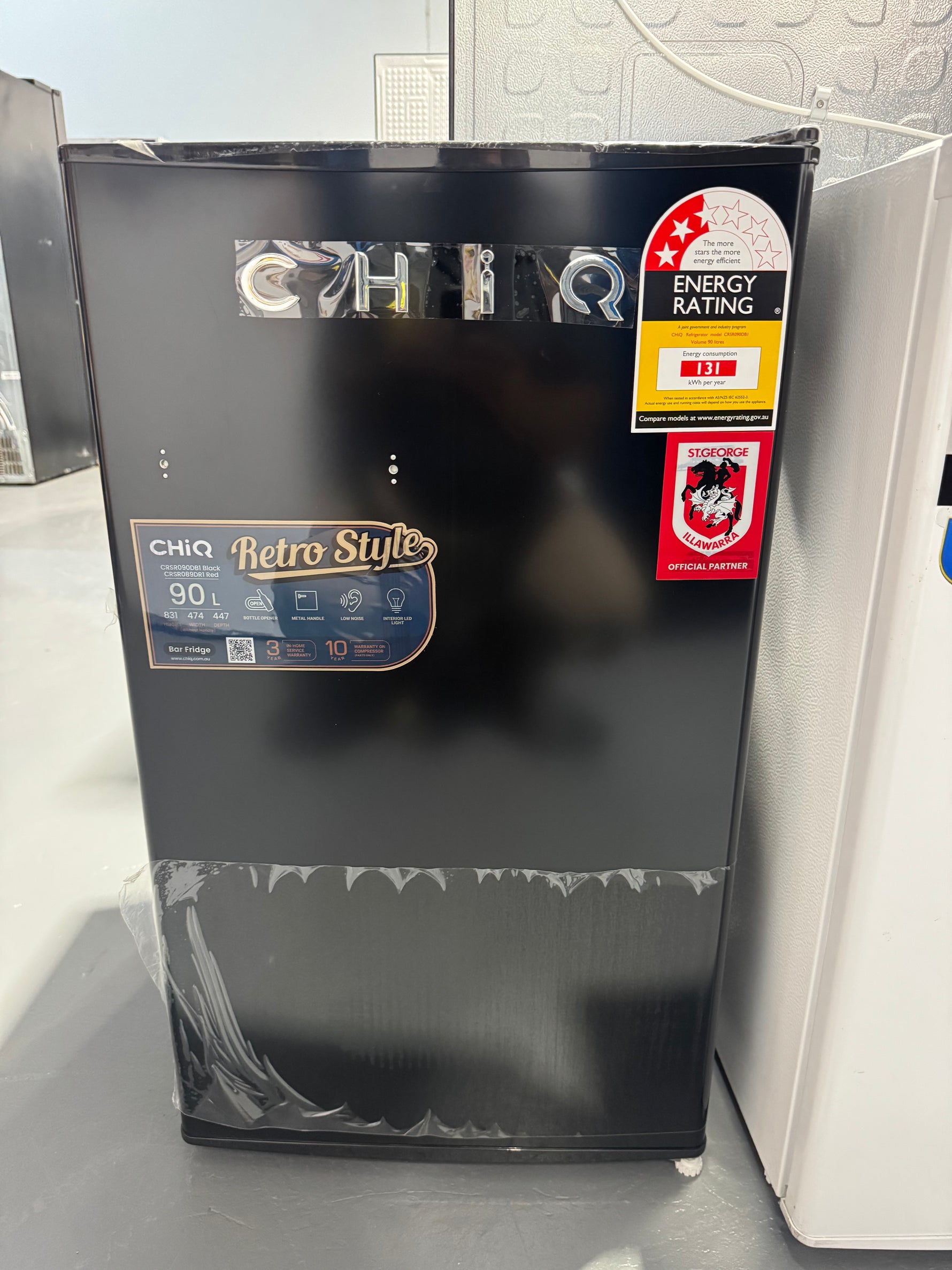 Factory seconds Chiq 90 litres Bar fridge