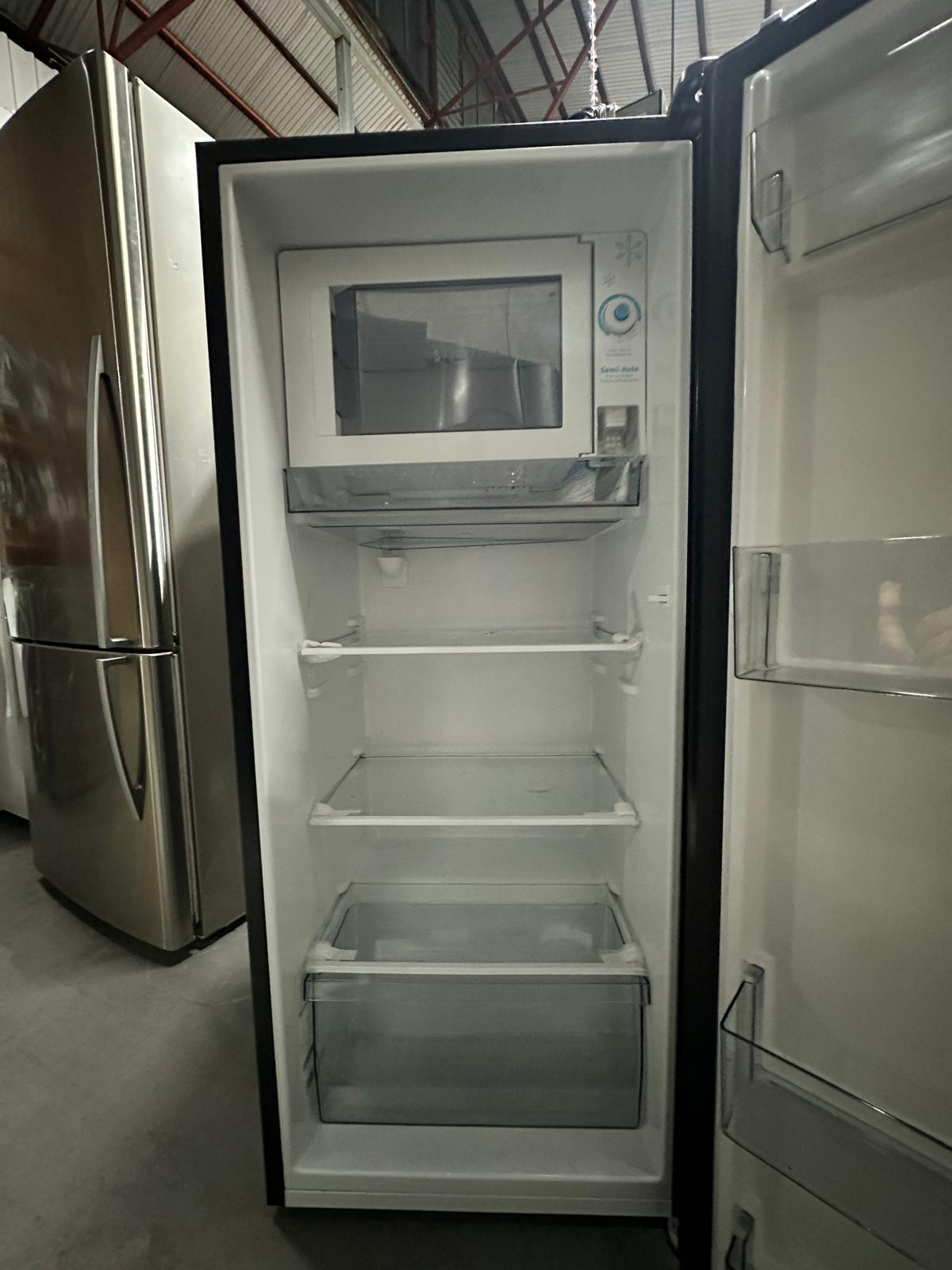 Refurbished Hisense 179L Bar Fridge | ADELAIDE