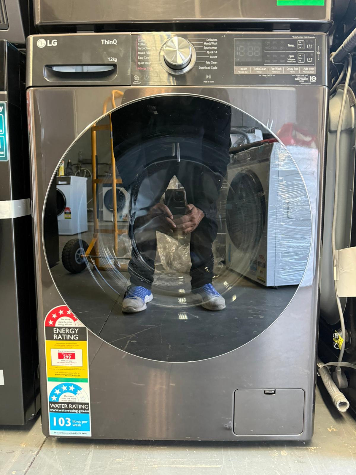 LG 12kg Front Load Washing Machine – WV10-1412B – Like New | MELBOURNE