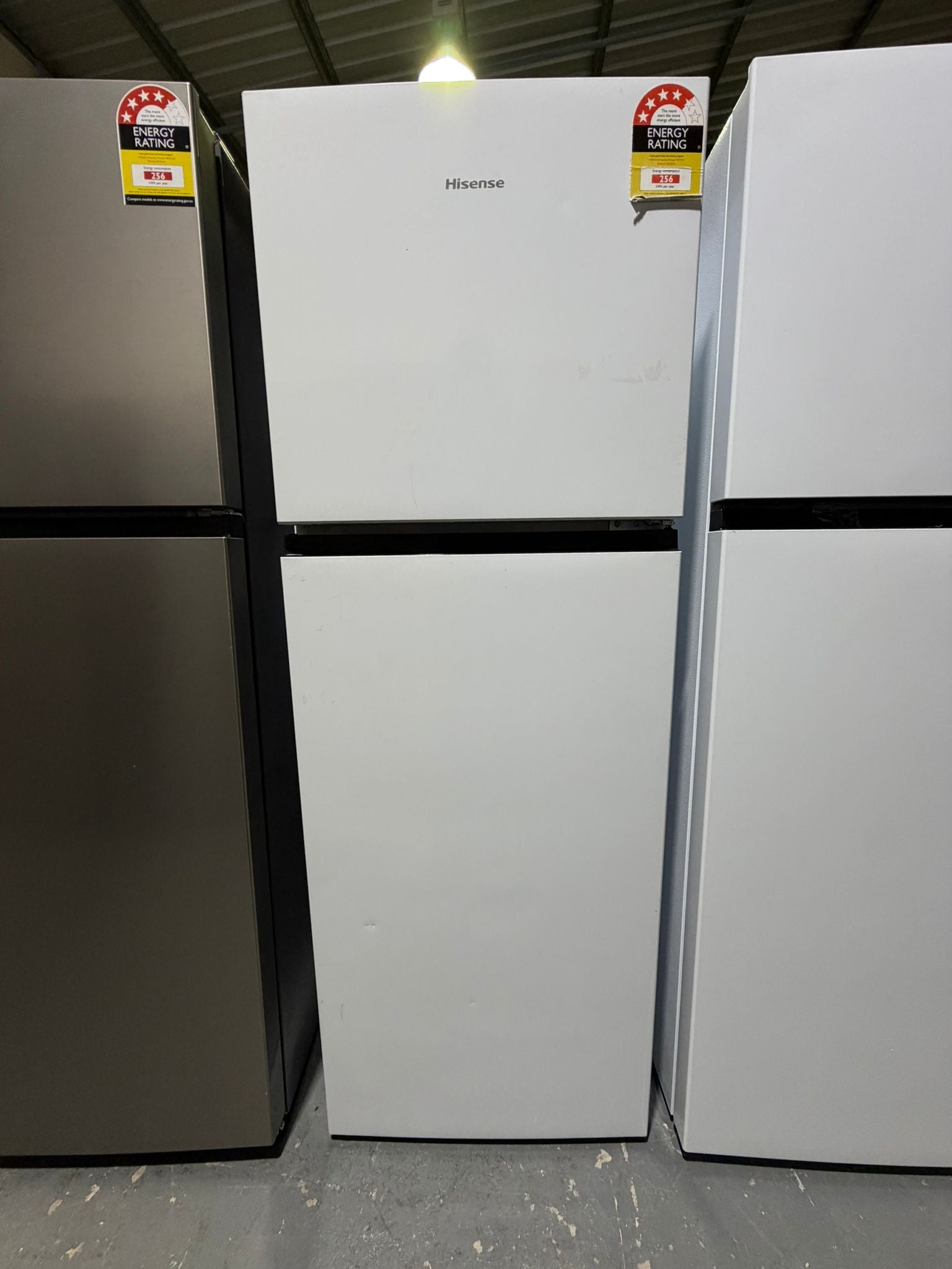 Refurbished Hisense 326L Top Mount Fridge Freezer – HRTF325 | BRISBANE