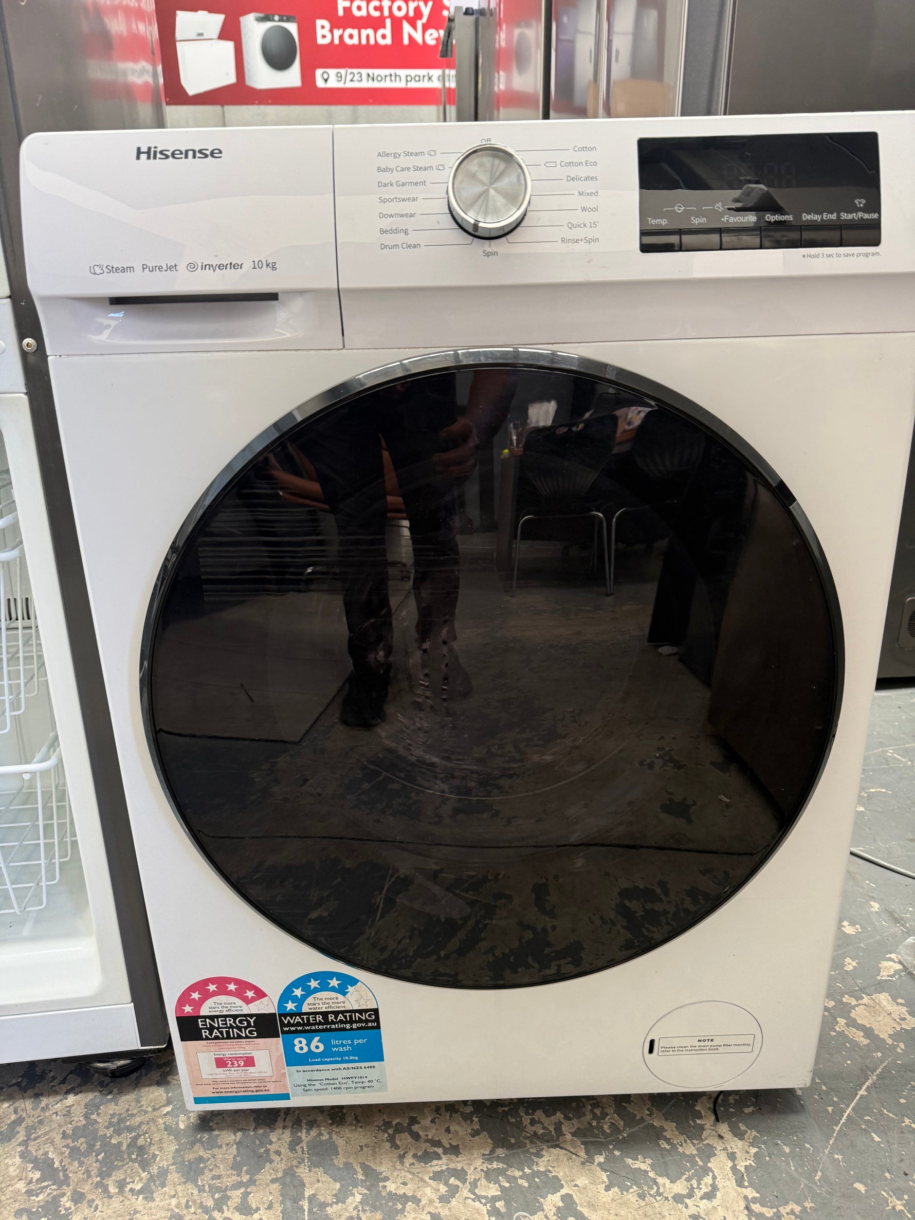 Westinghouse 433L Fridge + Hisense 10kg Washing Machine Bundle | MELBOURNE