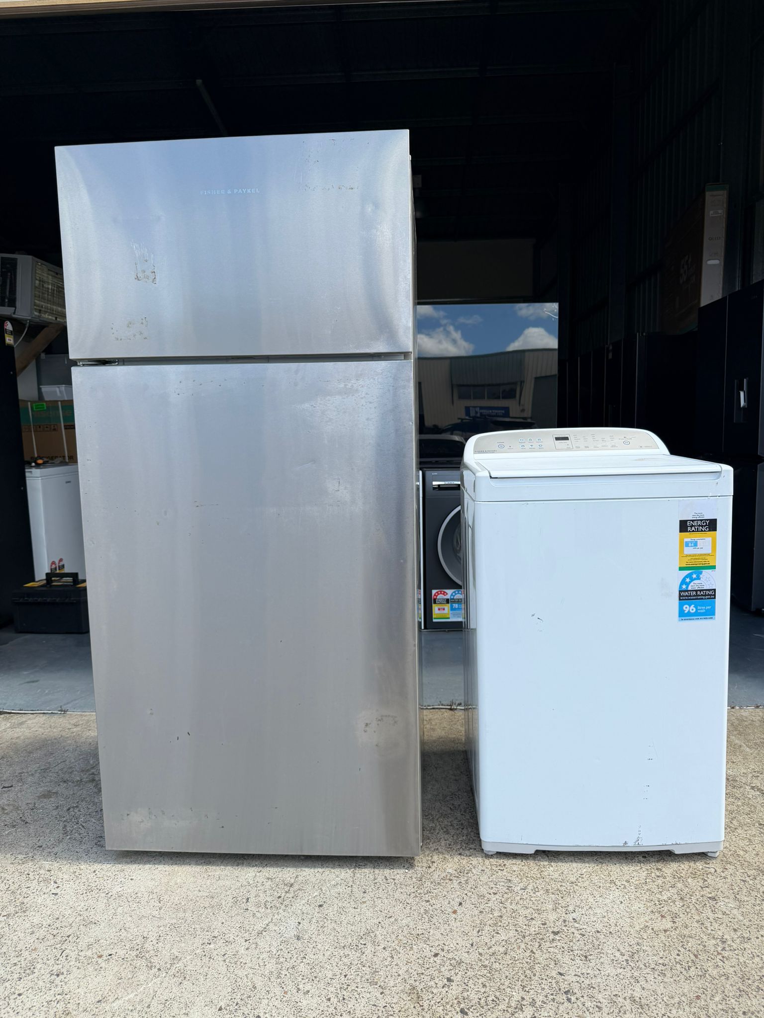 Refurbished Combo – Fisher & Paykel 517L Fridge + Fisher & Paykel 8.5KG Top Loader Washer | BRISBANE