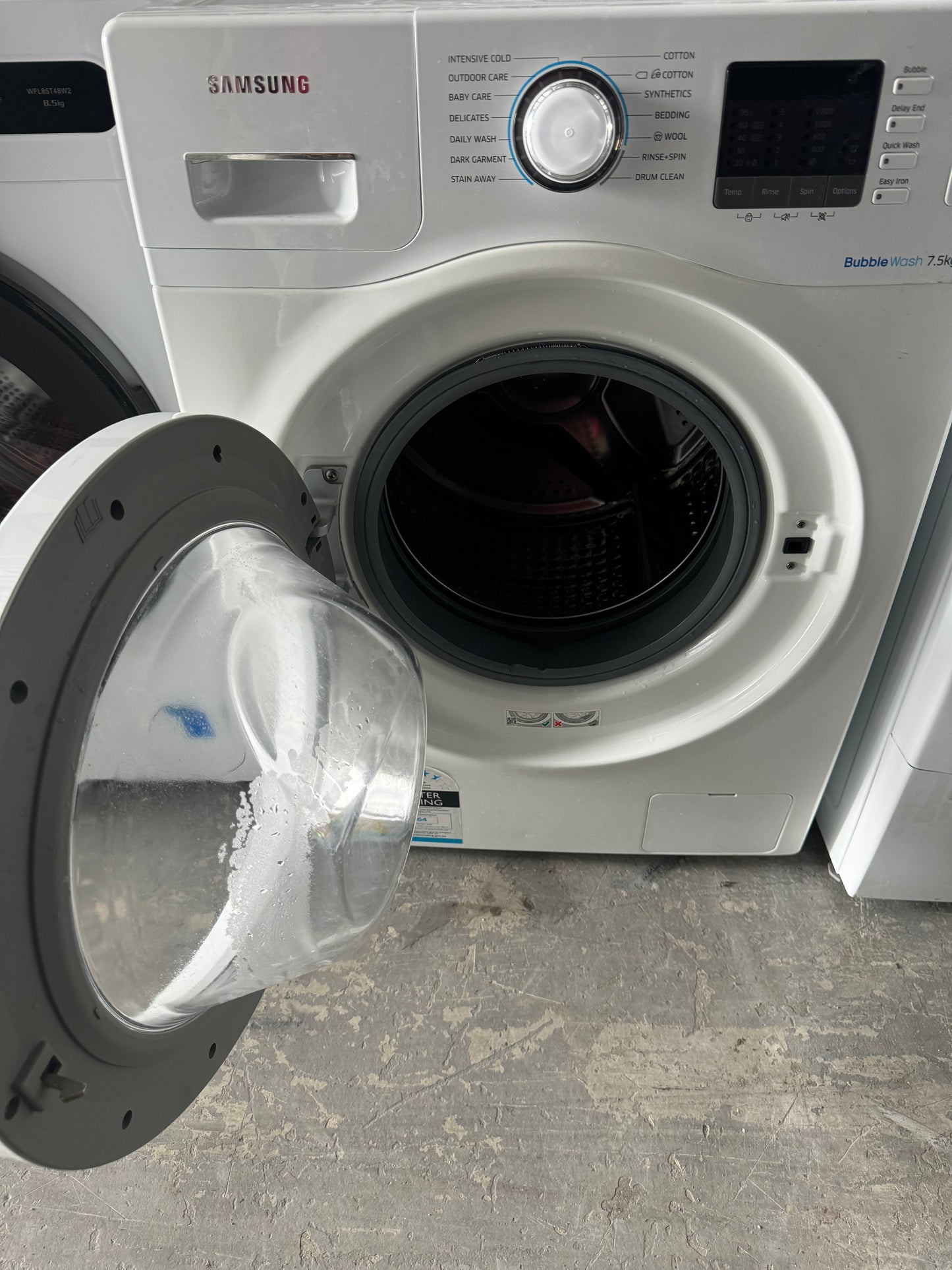 Refurbished Samsung 7.5 Kgs Washing Machine | Lucky white goods