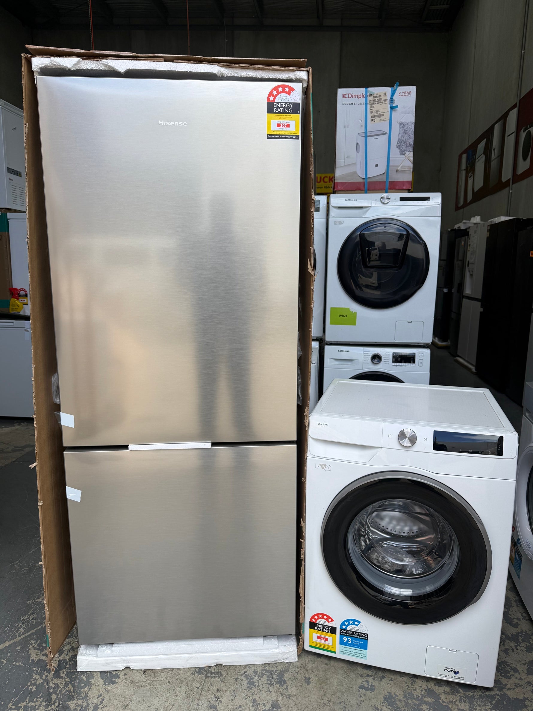 Hisense 418L bottom mount fridge+ Samsung 9kg Front Load Washing Machine – Refurbished | MELBOURNE