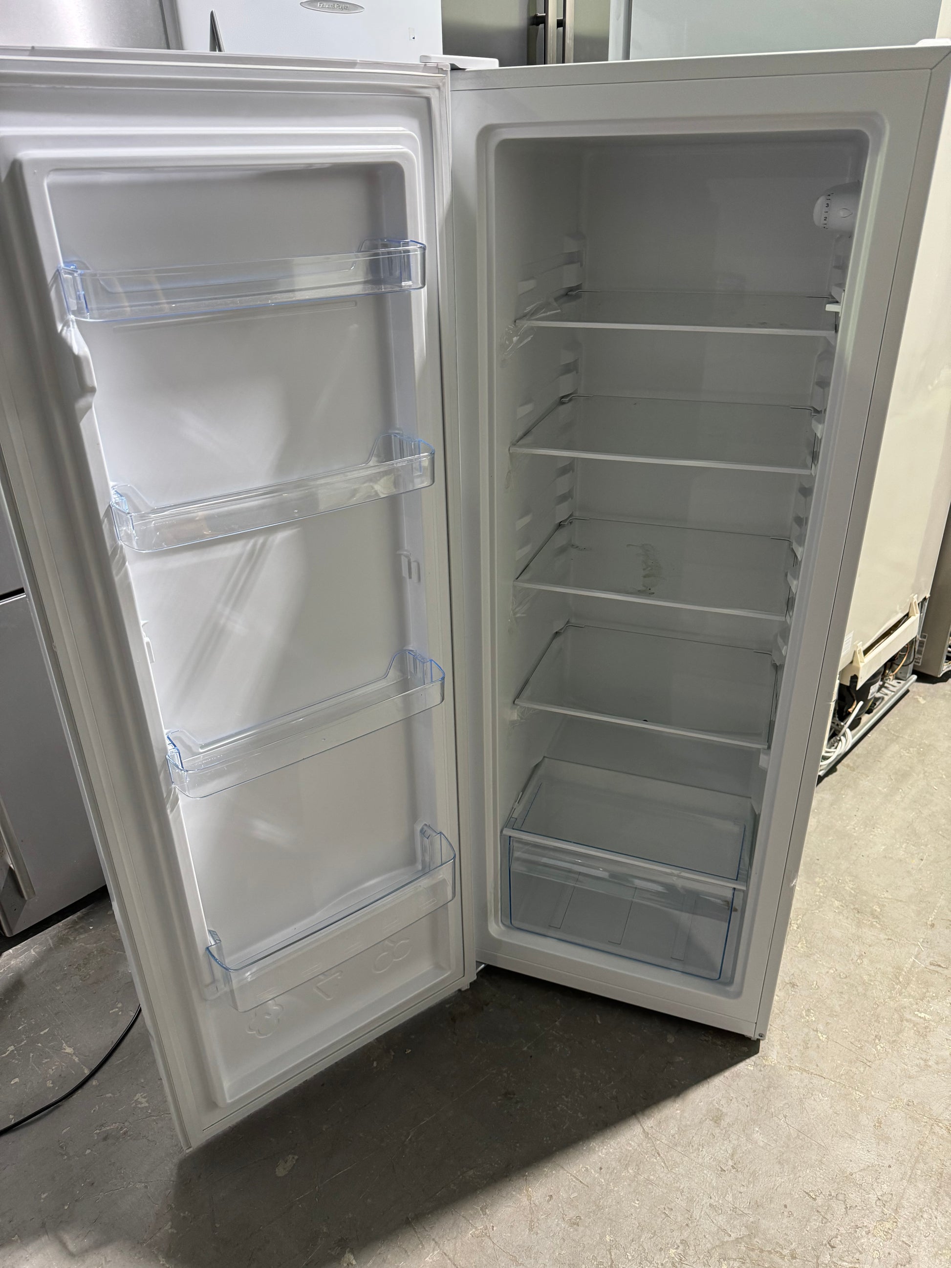 Refurbished Chiq 205 Litres Upright Fridge | PERTH