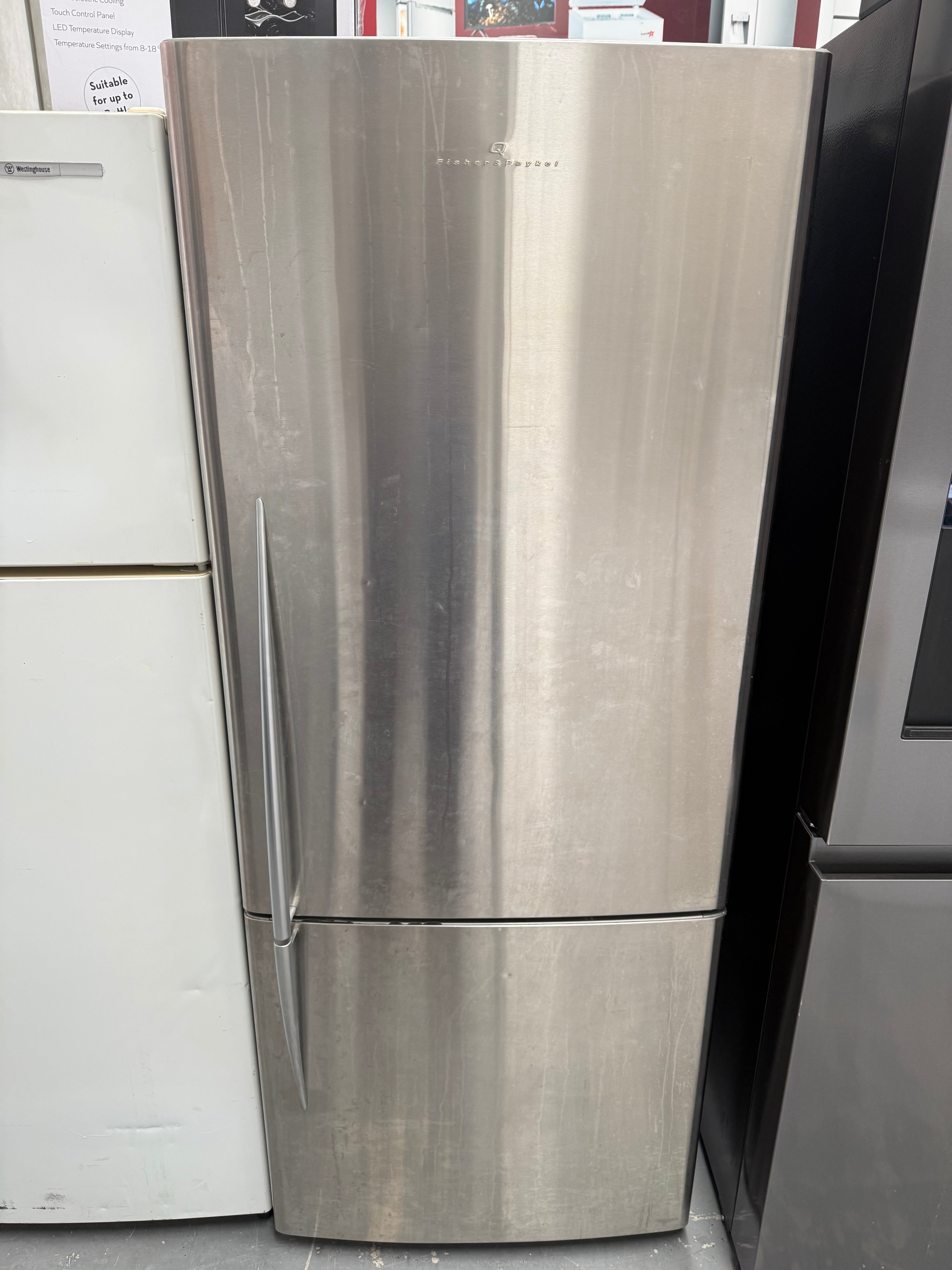 Fisher & Paykel 442L Fridge + Samsung 9kg Washer Bundle | MELBOURNE