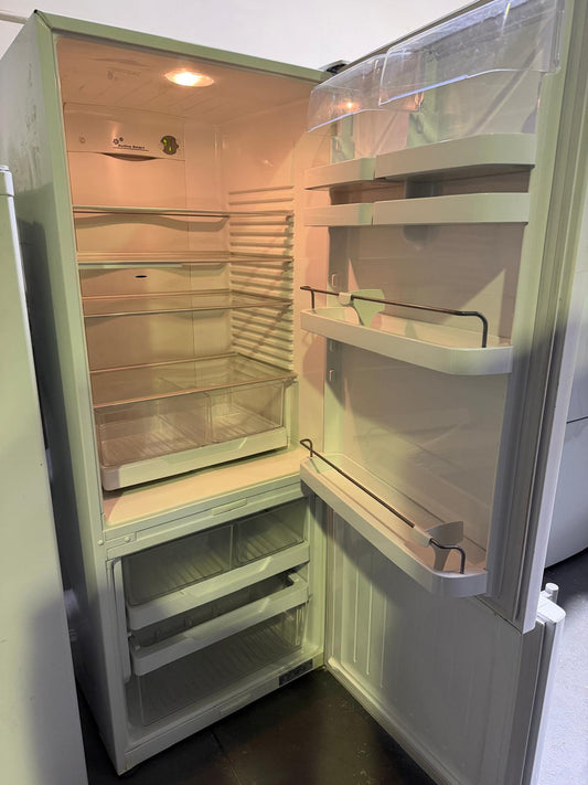 Refurbished Fisher & Paykel 442L | BRISBANE