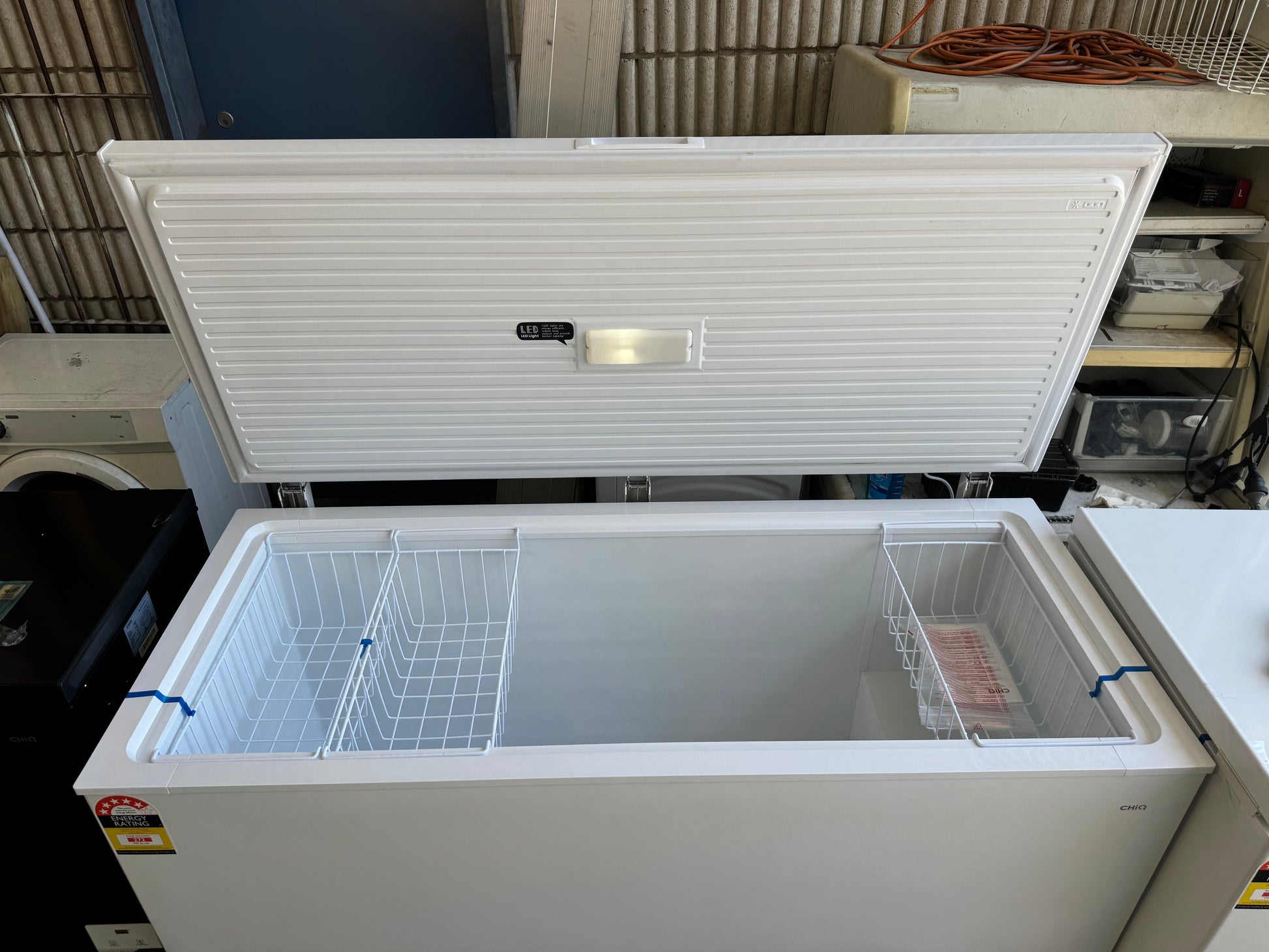 Factory Seconds ChiQ White Hybrid Chest Freezer - 500L CCF500W5E | SYDNEY