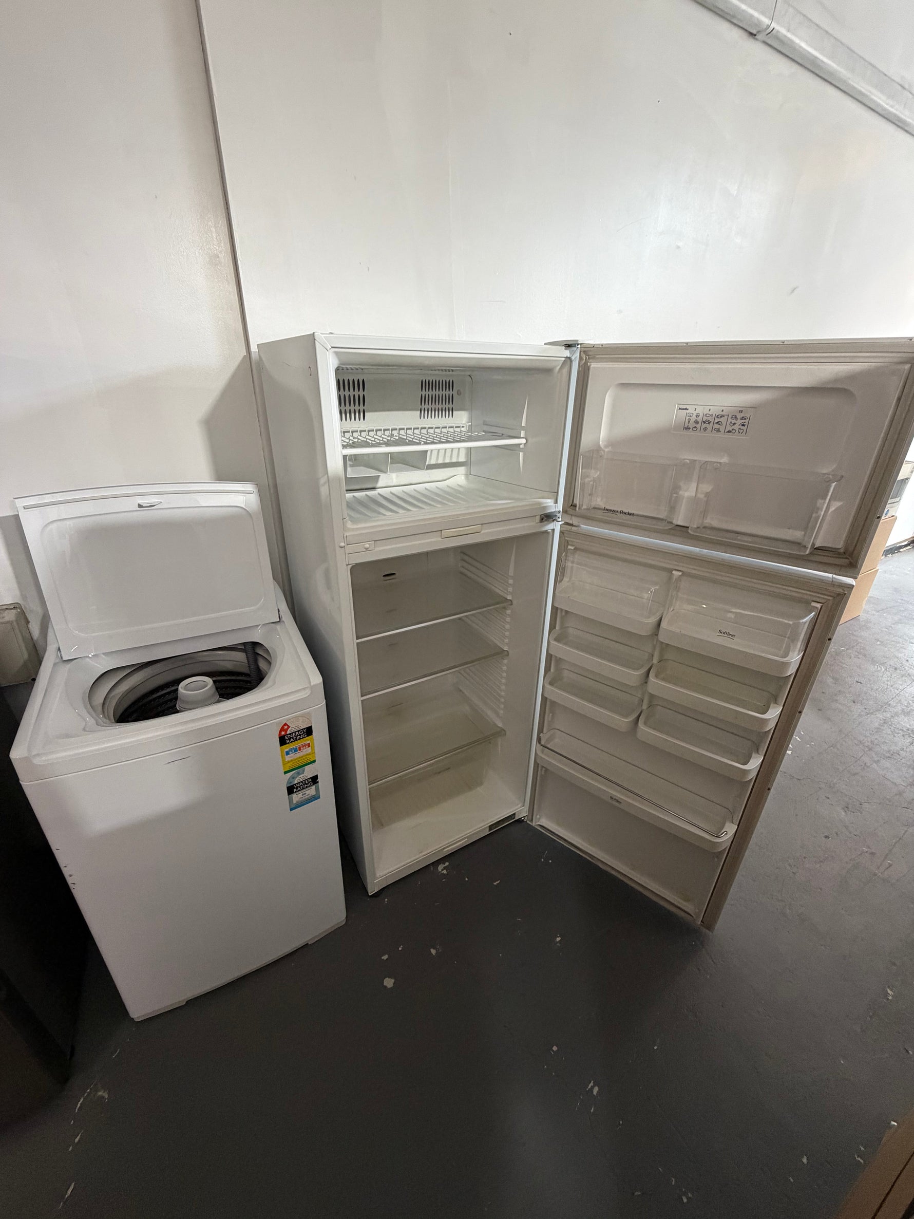 Refurbished combo Fisher & Paykel 400 ltr top mount fridge freezer and Fisher & Paykel 8 kg top loader washer | ALEXANDRIA