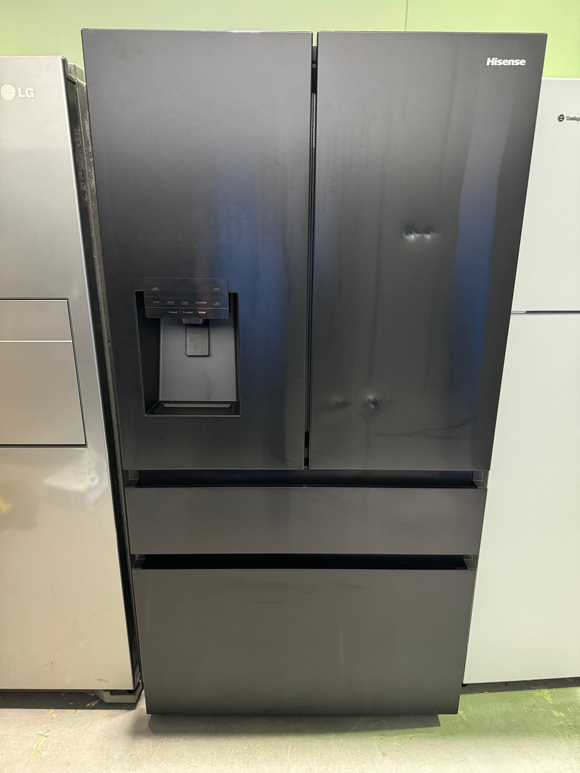 Refurbished Hisense 586 Litres Fridge Freezer | PERTH