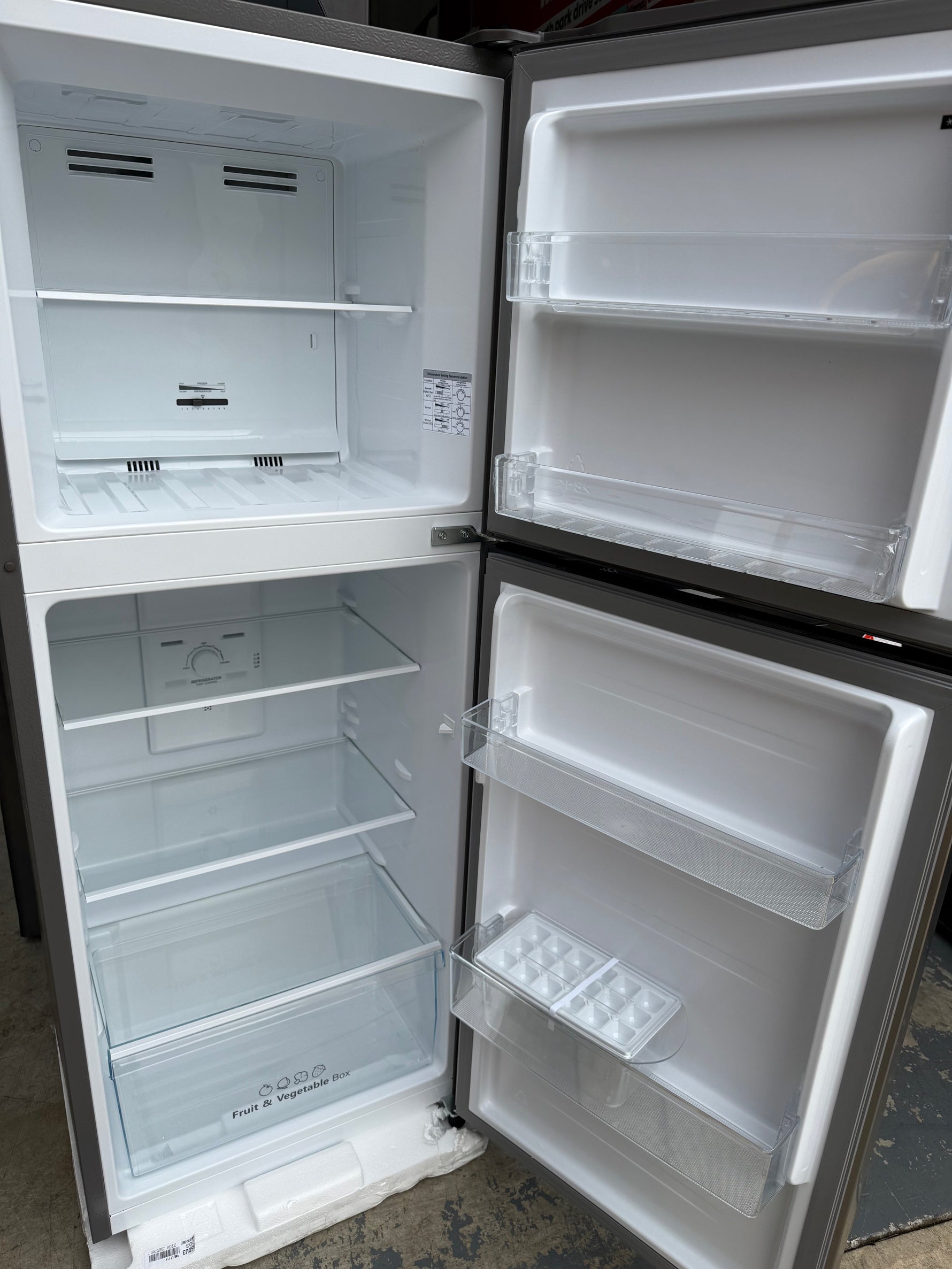 Hisense 206L Fridge + ChiQ 8kg Washing Machine Bundle | MELBOURNE