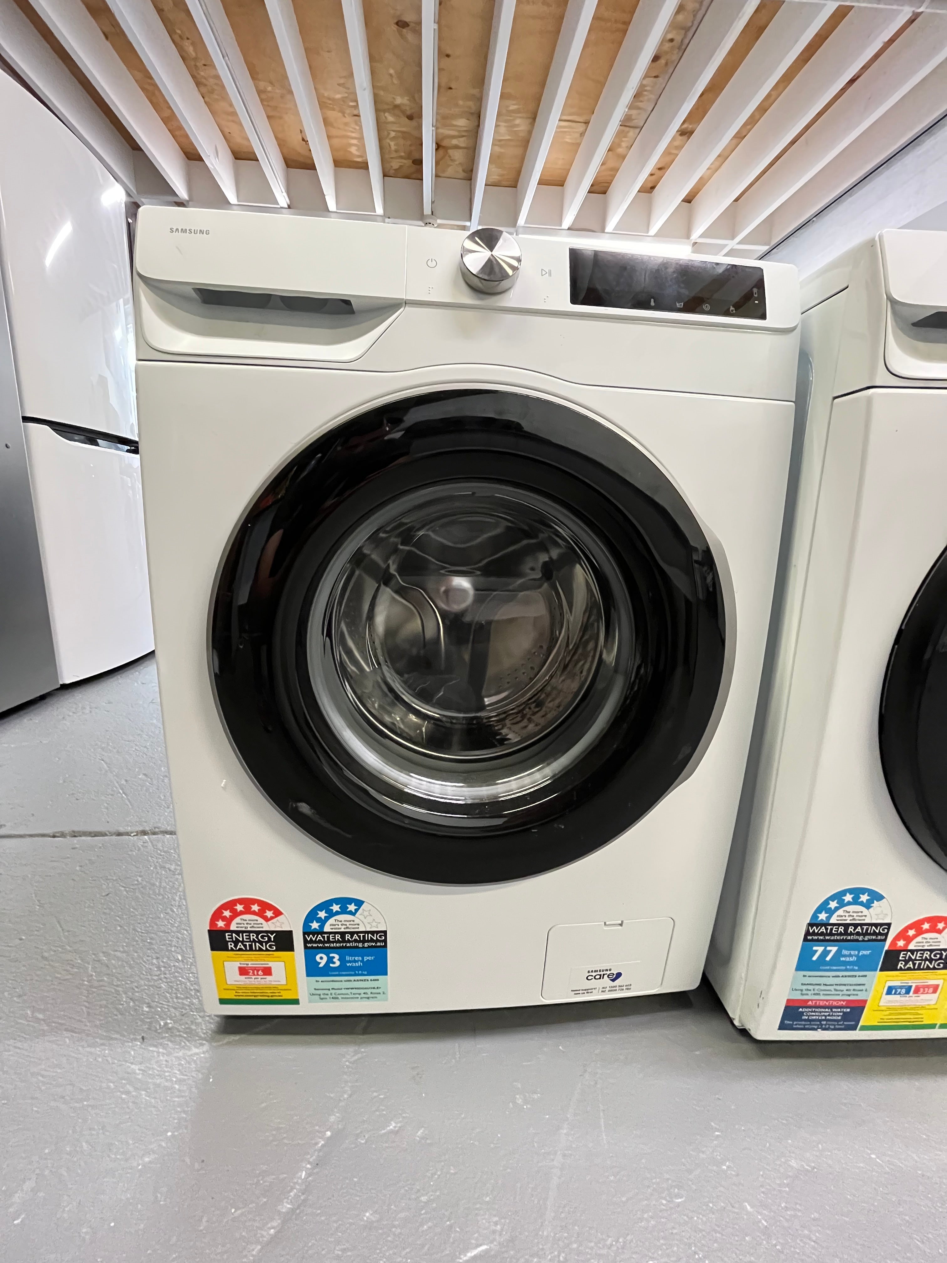 Factory second Samsung 9 kg front loader washer Model no -WW90DG6U34LE