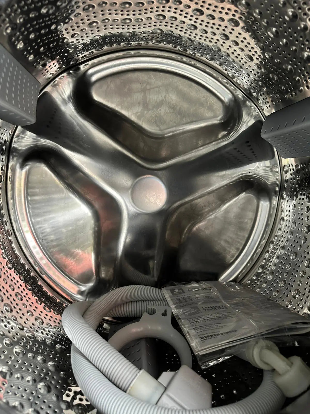 Bosch 9kg Front Load Washer + Bosch 15 Place Dishwasher Combo – Factory Seconds | ADELAIDE