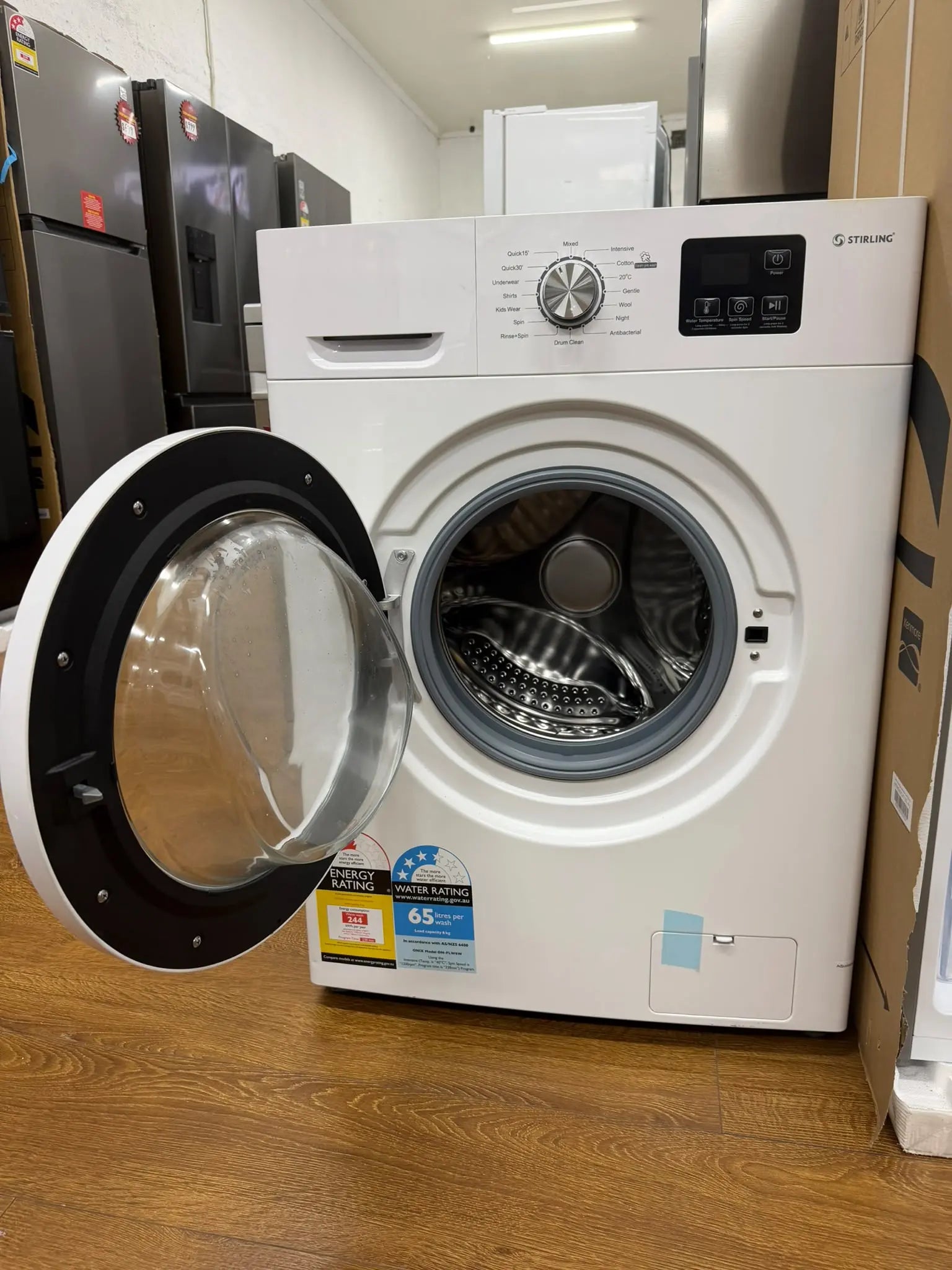 Brand New Fridge & Factory Seconds Washing Machine Combo | RESERVOIR