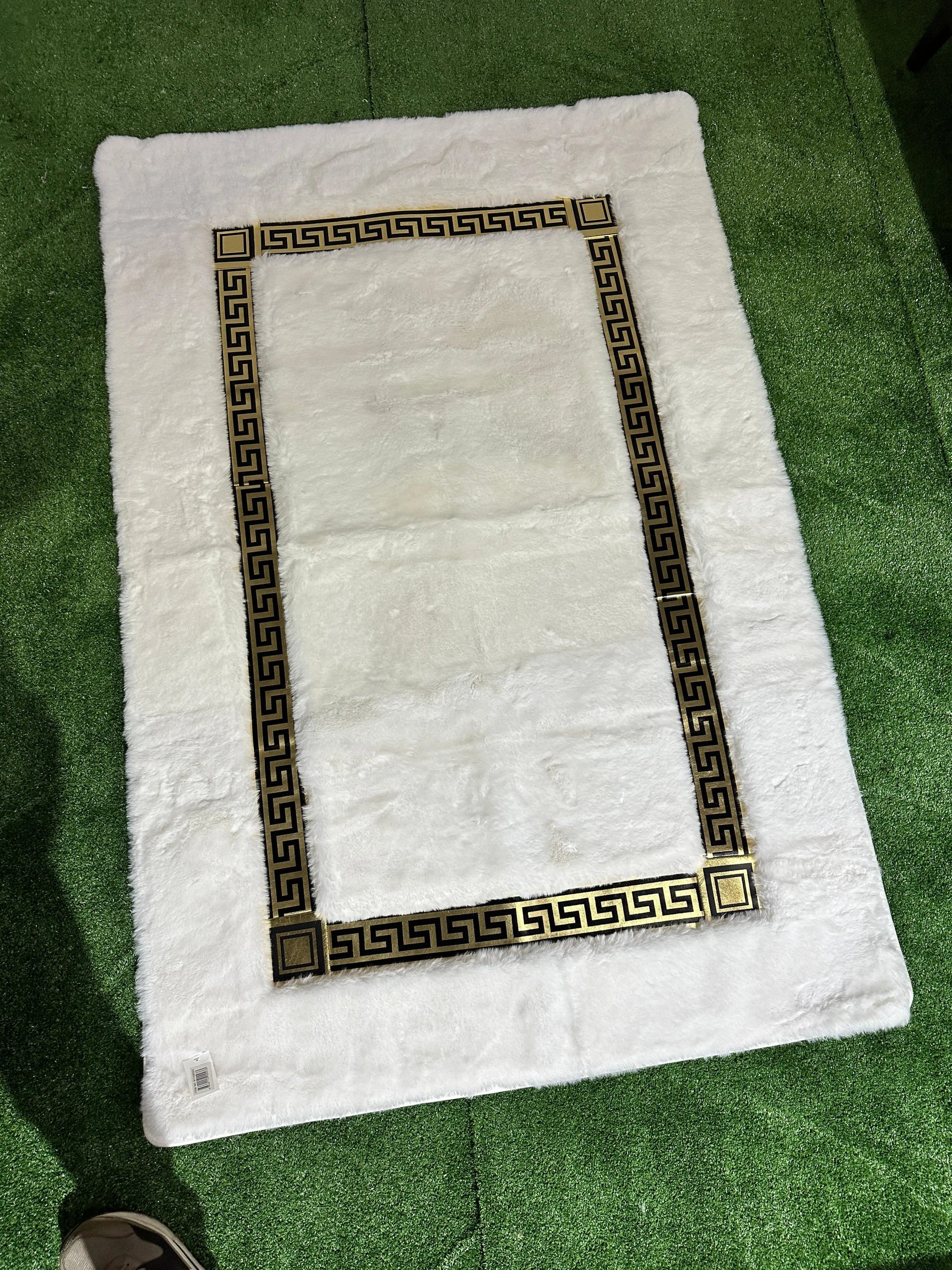 Brand New White Fur Carpet with Gold Border | ADELAIDE