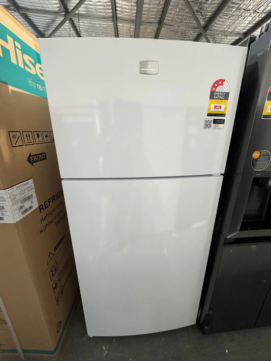 Brand new Kelvinator 536 litres fridge freezer | PERTH
