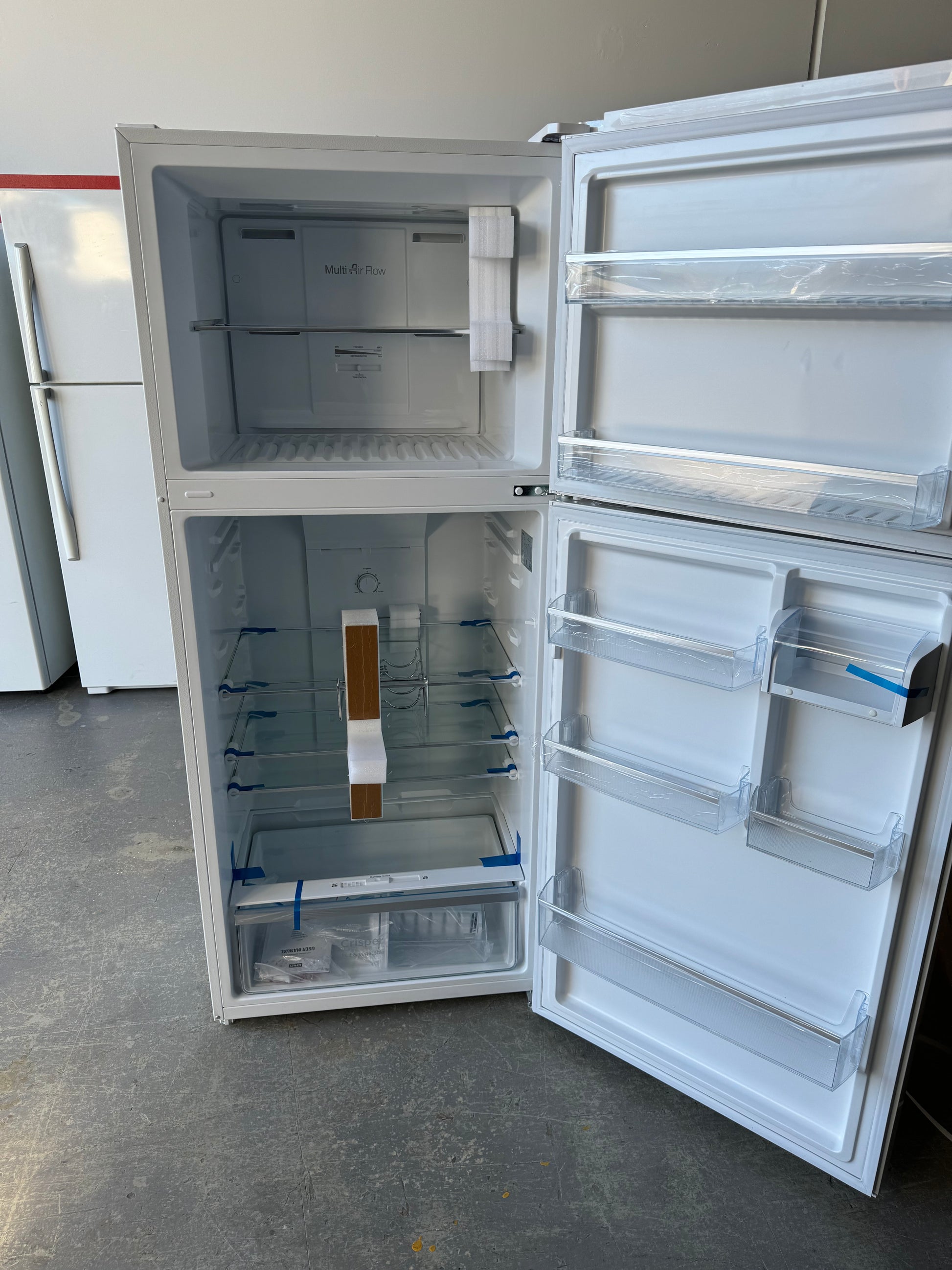 Chiq 410 Litres Fridge Freezer | PERTH