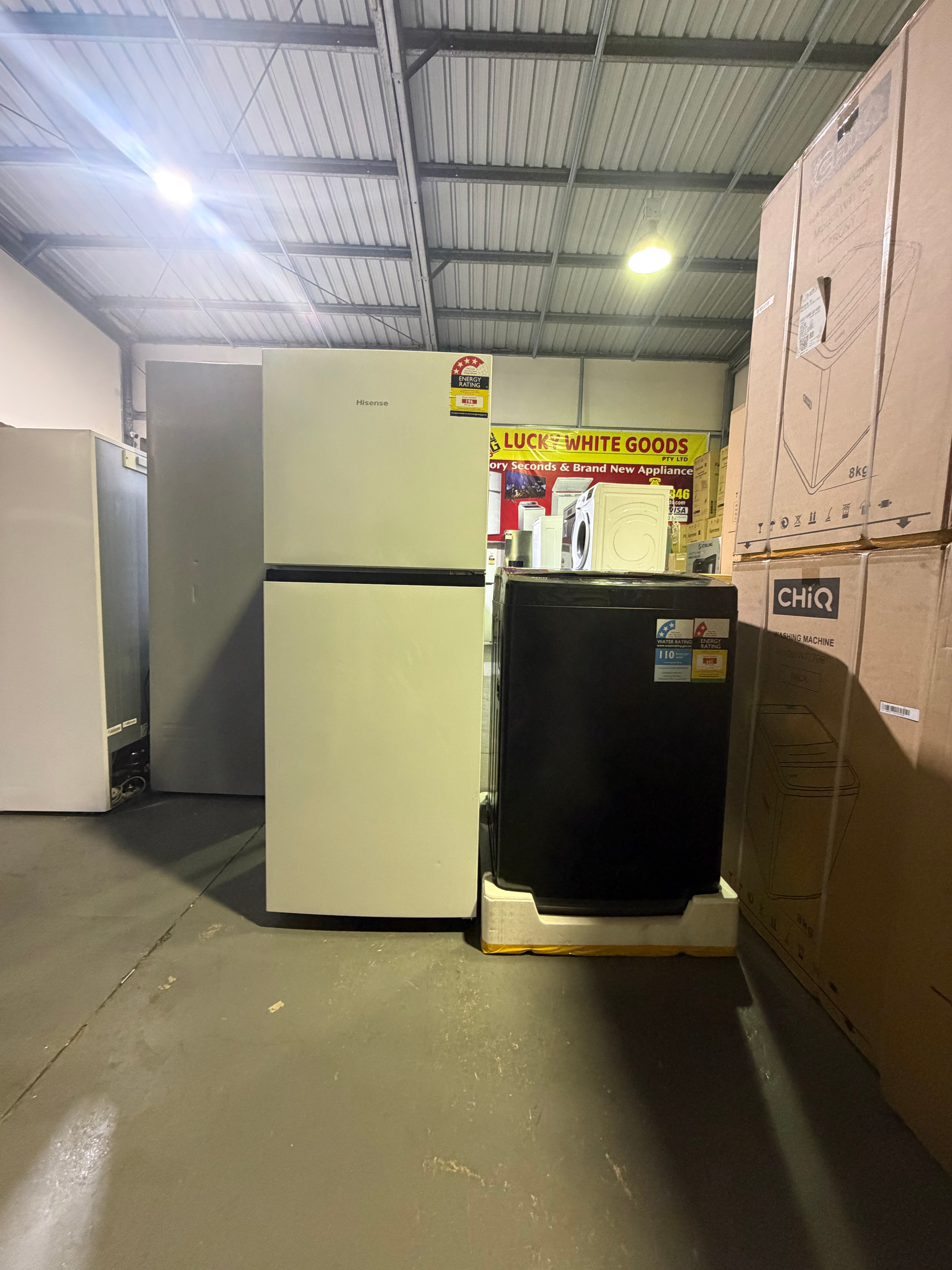 Refurbished Hisense 205L Top Mount Fridge & Factory Second CHiQ 7.5kg Top Load Washing Machine Combo – HRTF206 + WTL79B | BRISBANE