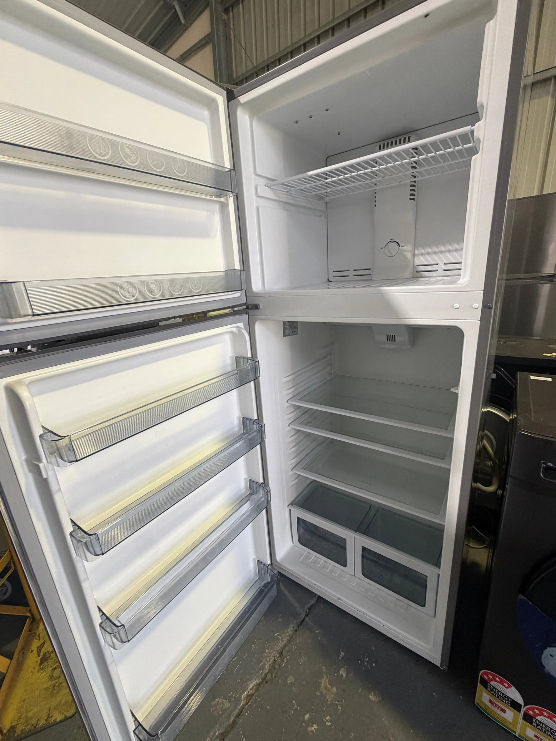 CHANGHONG 400L Fridge + Chiq 8.5 Washer Bundle