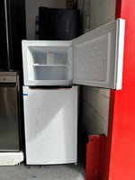 CHiQ 118L Top Mount Fridge Freezer (Factory Seconds) | ADELAIDE