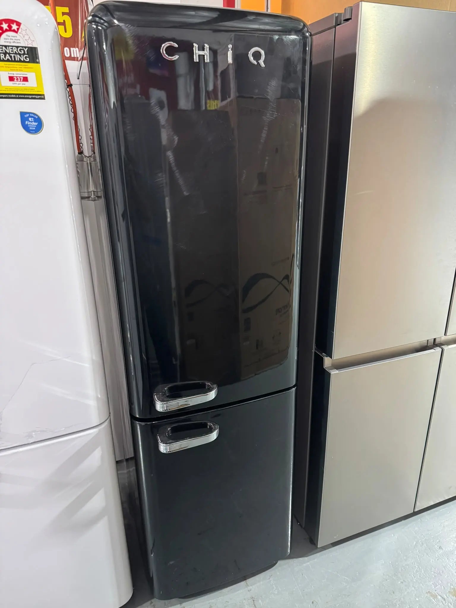 CHiQ 231L Retro Bottom Mount Fridge – Factory Second | SYDNEY