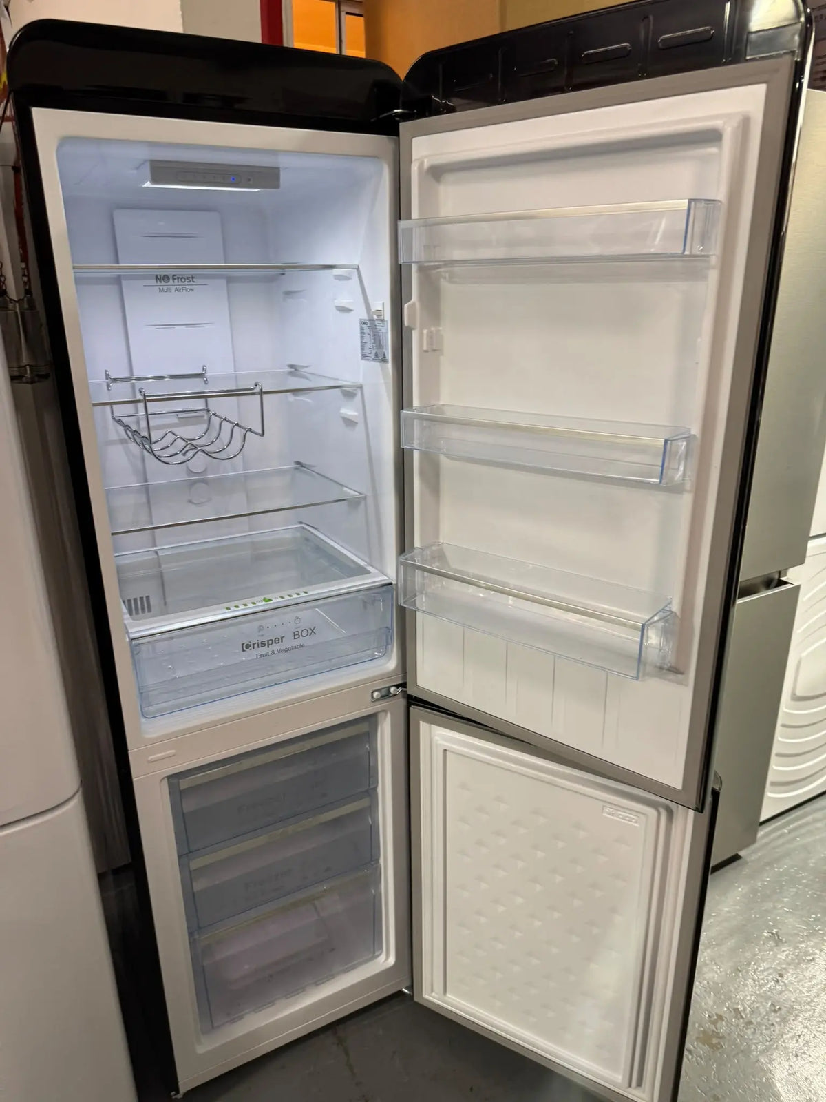 CHiQ 231L Retro Bottom Mount Fridge – Factory Second | SYDNEY