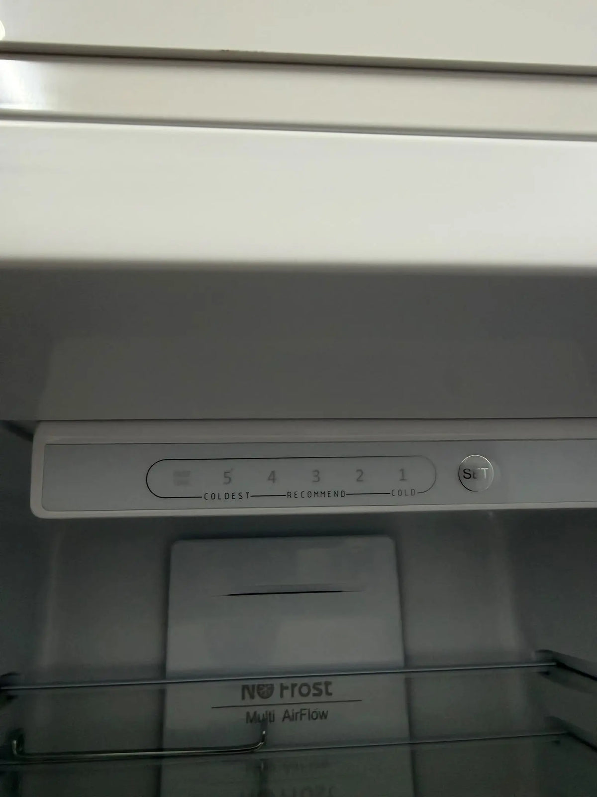 CHiQ 231L Retro Fridge + Samsung 8.5kg AddWash Front Load Washer Combo | RESERVOIR