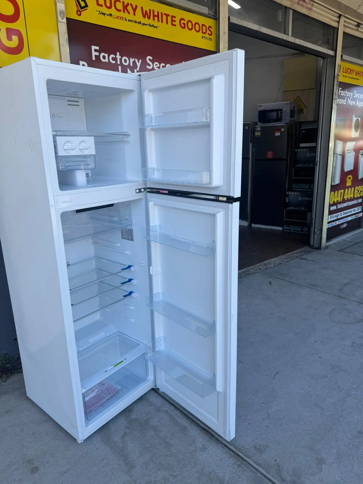 CHiQ 255L Top Mount Refrigerator – Factory Second | RESERVOIR