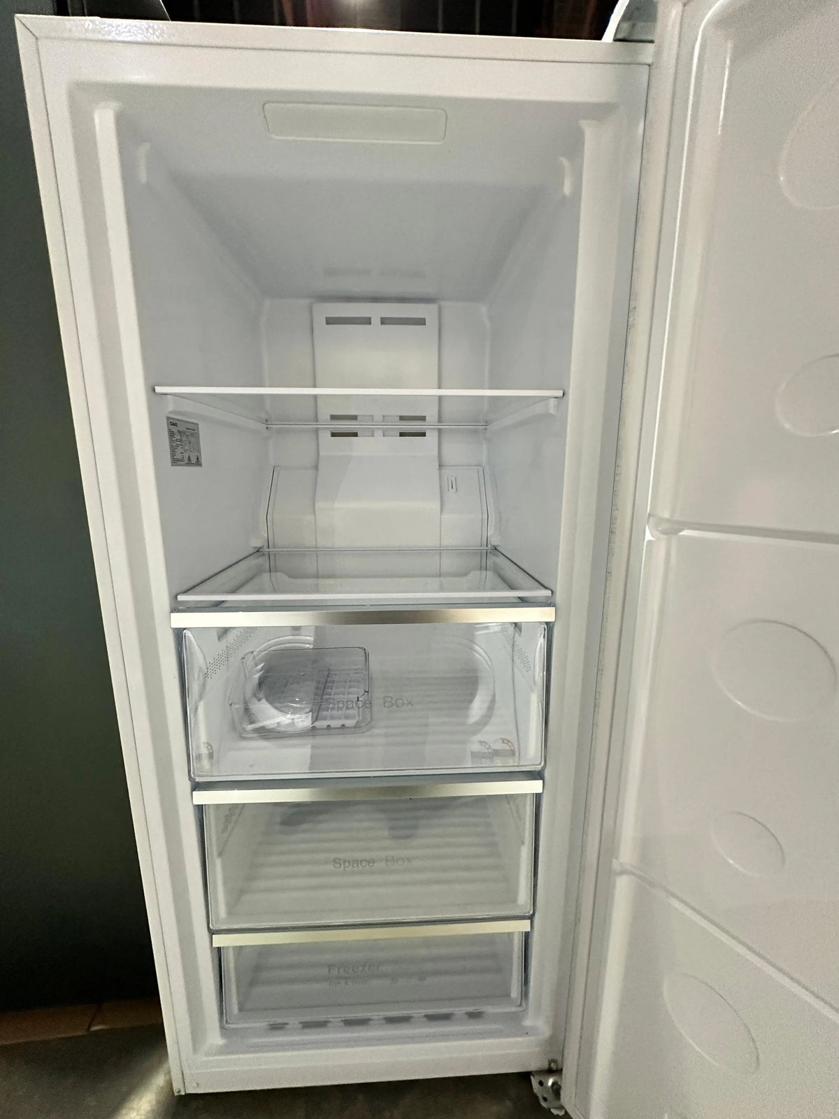 CHiQ 311L Upright Hybrid Refrigerator / Freezer – Near New | ADELAIDE