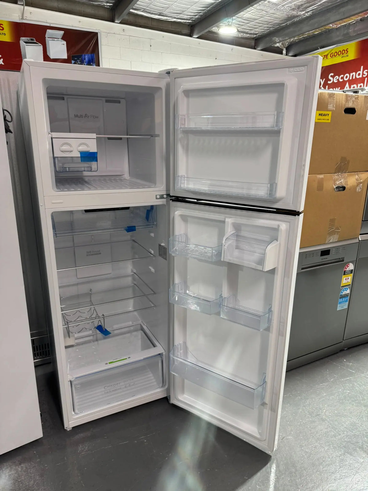 CHiQ 348L White Top Mount Fridge Freezer – Factory Second | SYDNEY