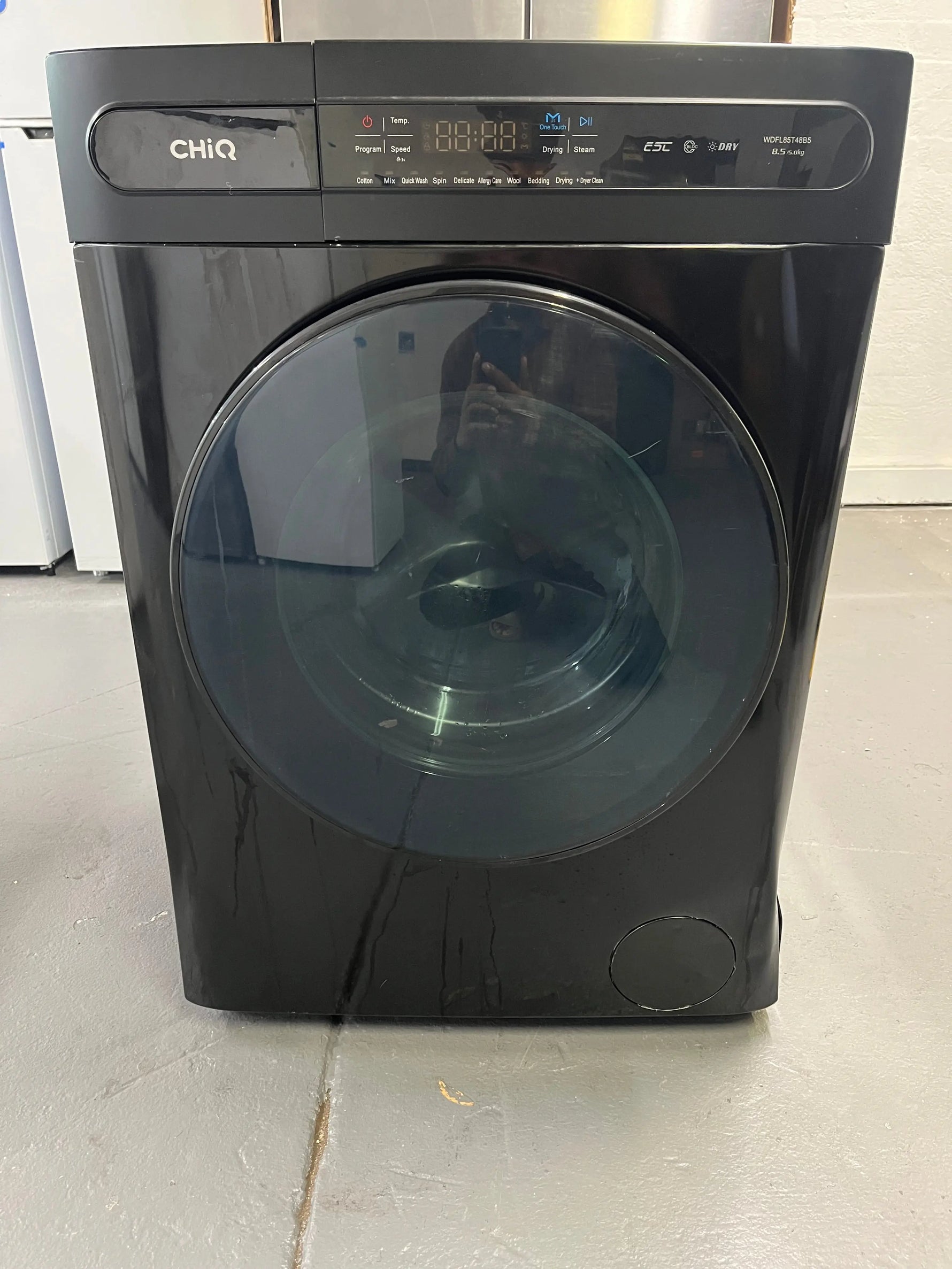 CHiQ 8.5kg Front Load Washing Machine WDFL85T48B5 – Inverter Motor, Steam Wash, 1400RPM | ALEXANDRIA