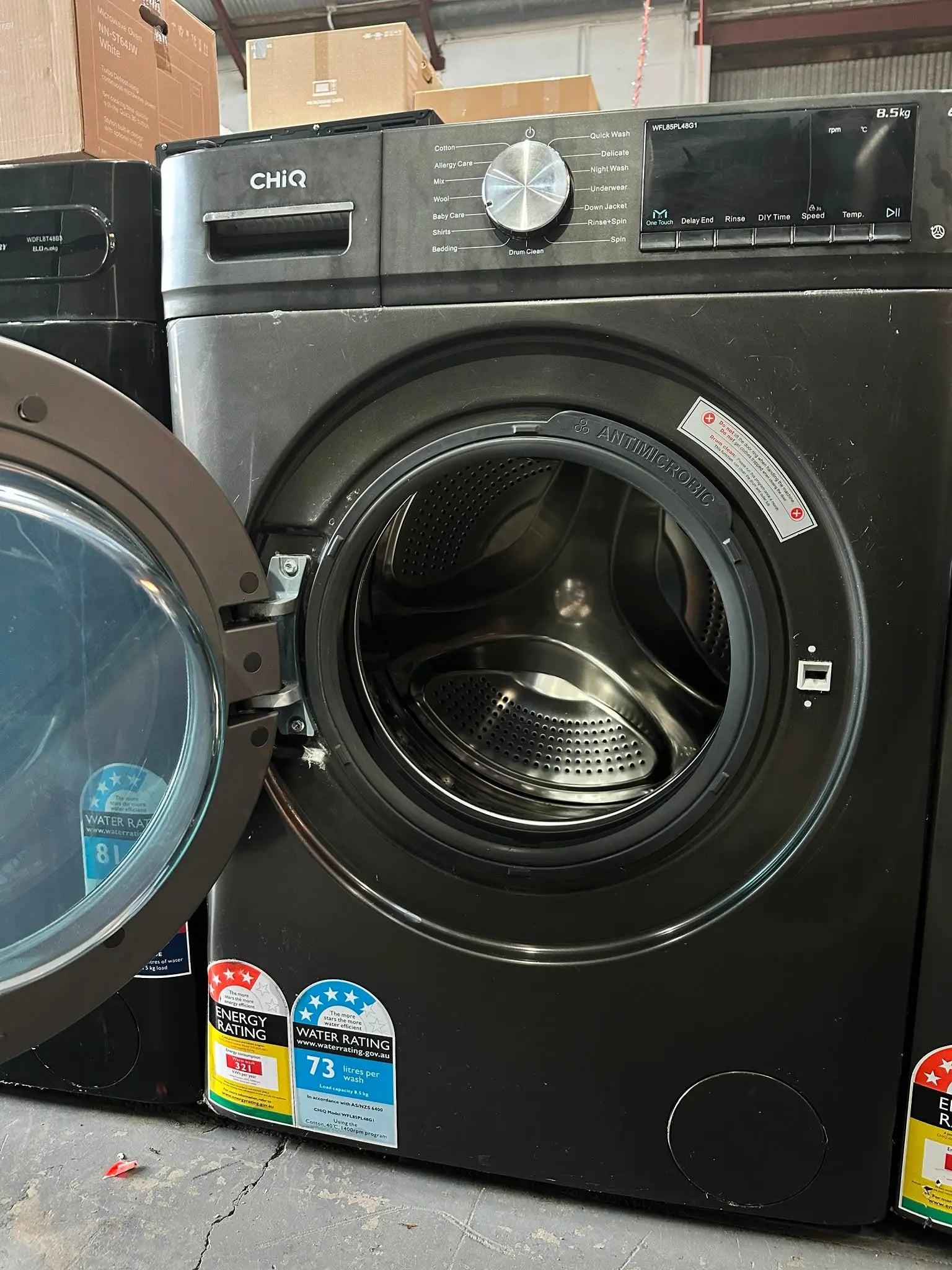 CHiQ 8.5kg Front Load Washing Machine (Near New Condition)