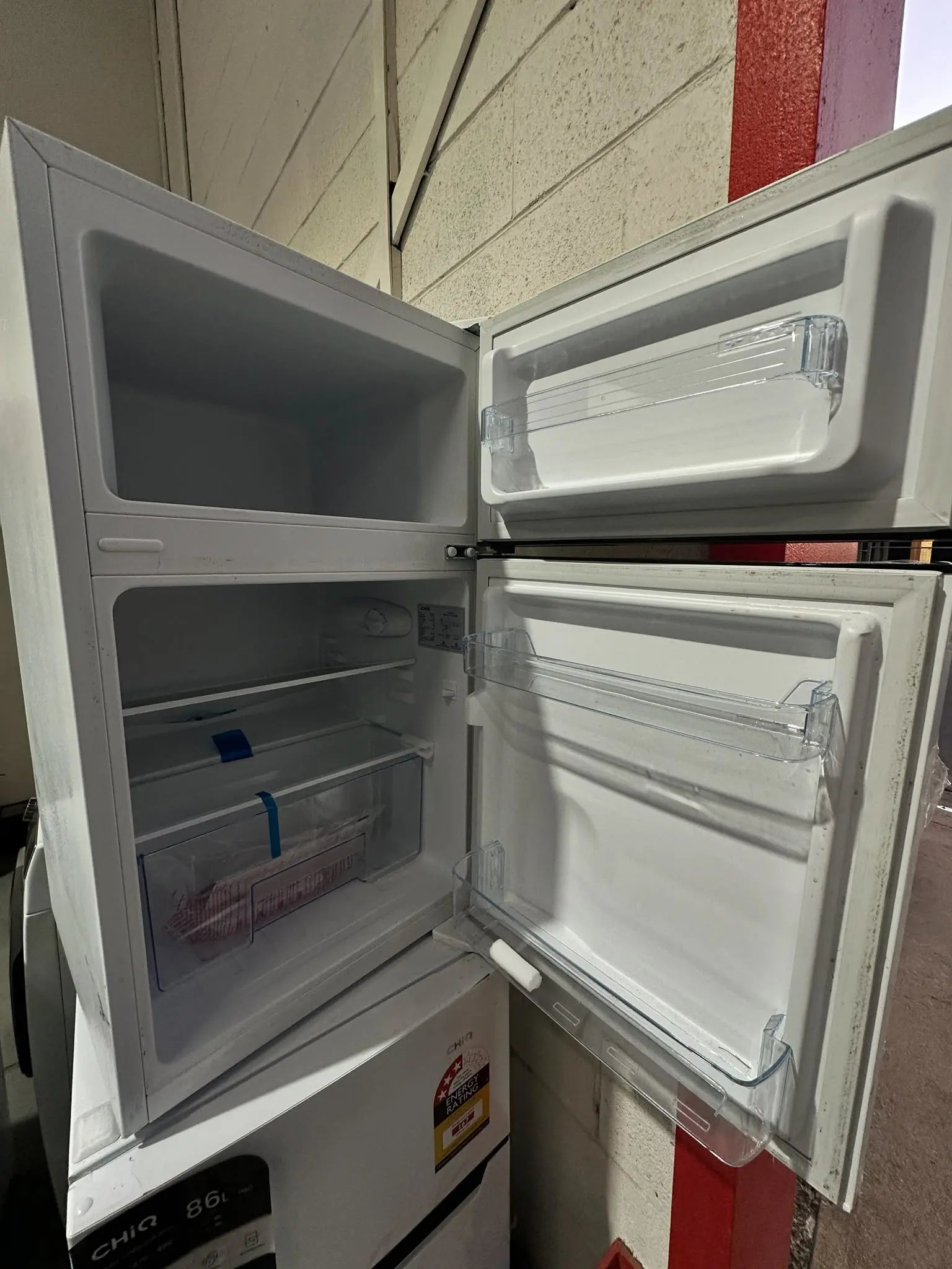 CHiQ 86L Top Mount Fridge Freezer (Factory Seconds)