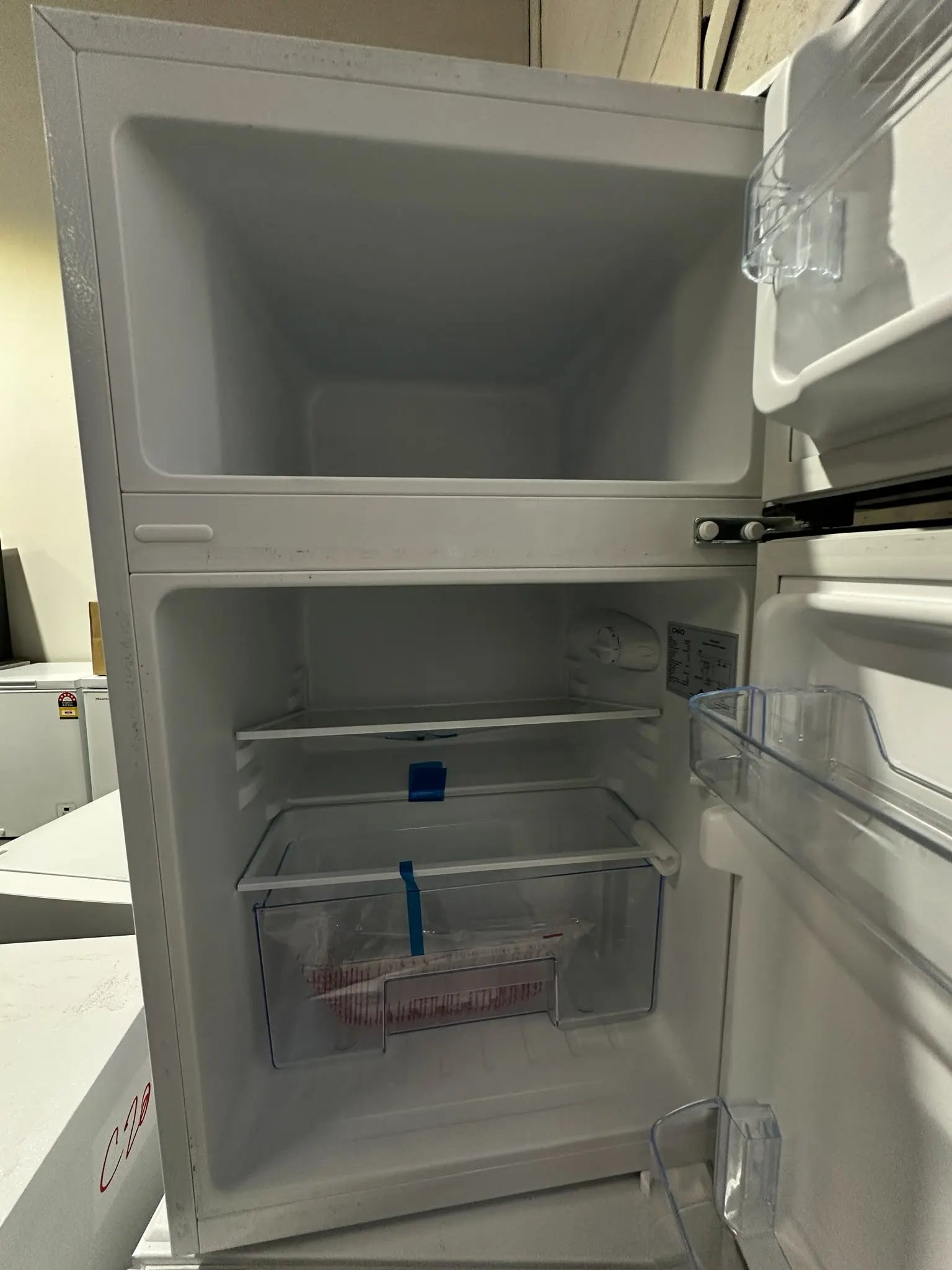 CHiQ 86L Top Mount Fridge Freezer (Factory Seconds)