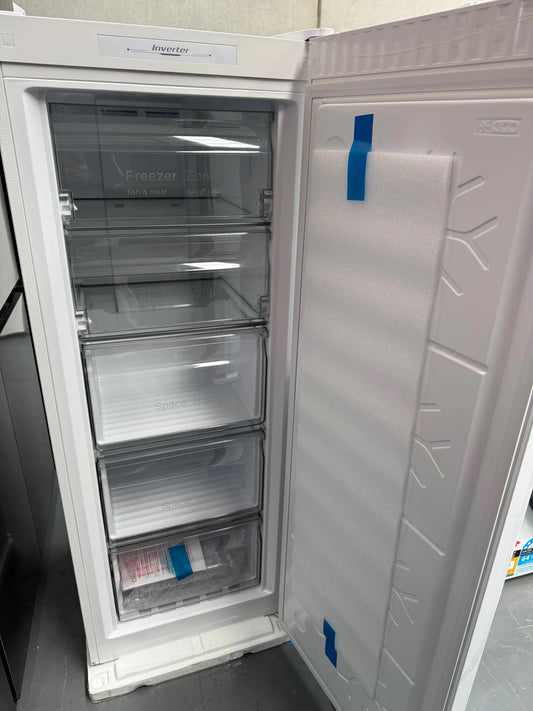 CHiQ CSH166NW – Brand New 166 L Hybrid Upright Freezer/Fridge | MELBOURNE